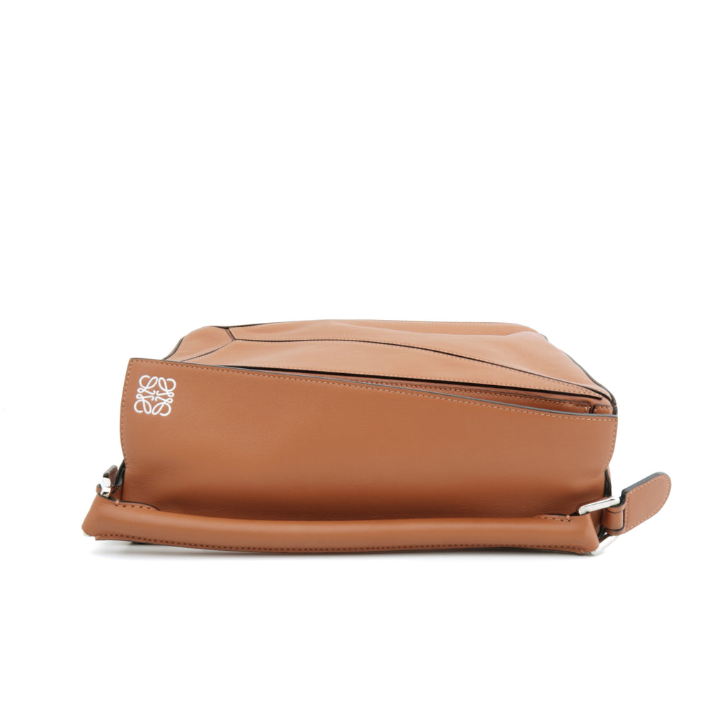 Loewe Puzzle Medium Tan Classic Calfskin