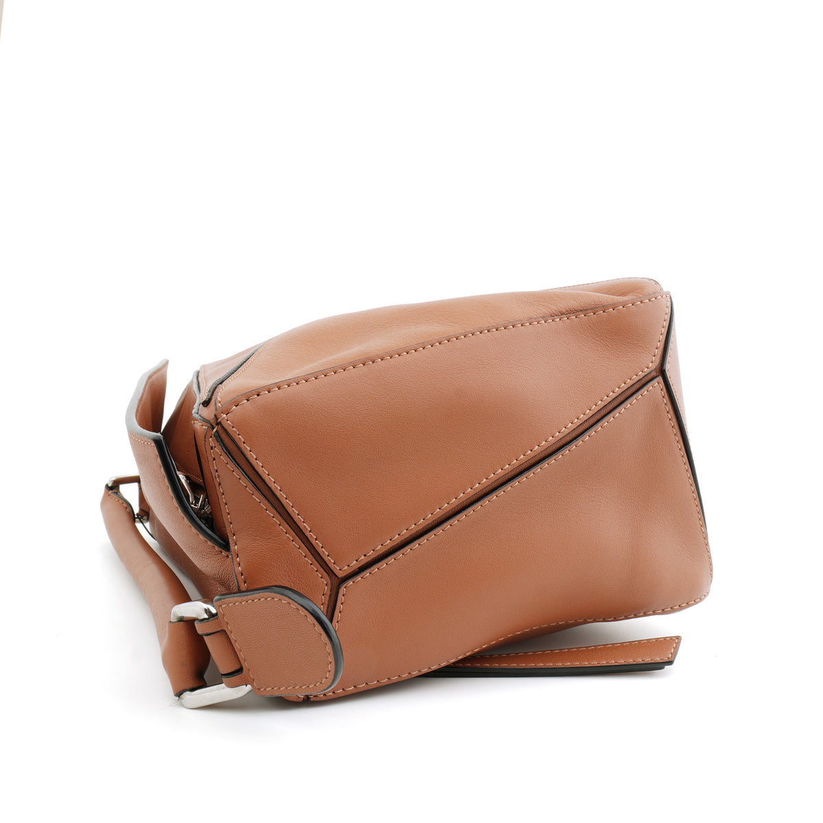 Loewe Puzzle Medium Tan Classic Calfskin