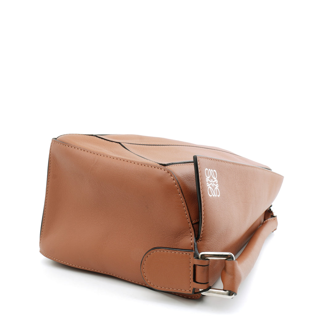 Loewe Puzzle Medium Tan Classic Calfskin