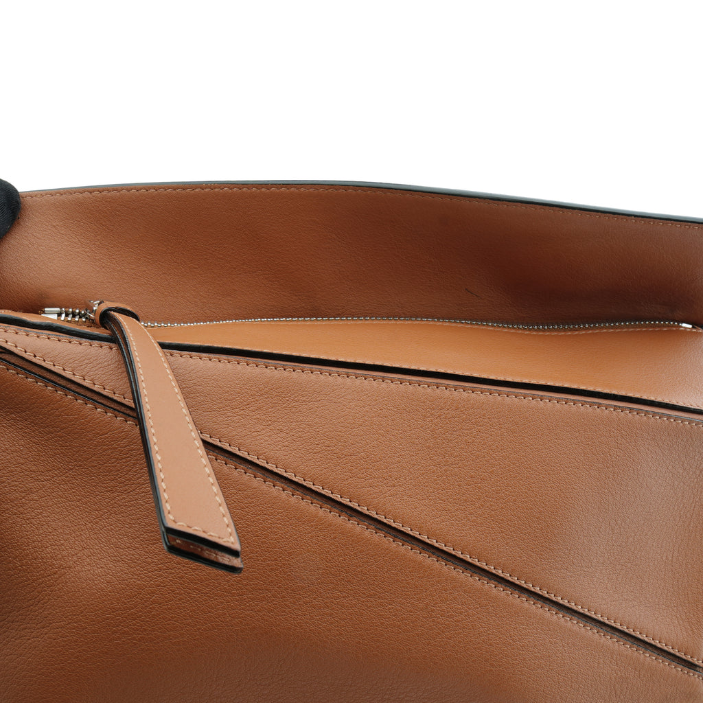 Loewe Puzzle Medium Tan Classic Calfskin