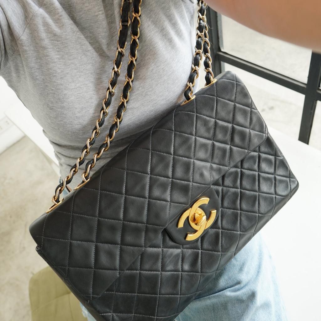 Chanel Single Flap Maxi Lambskin Black GHW