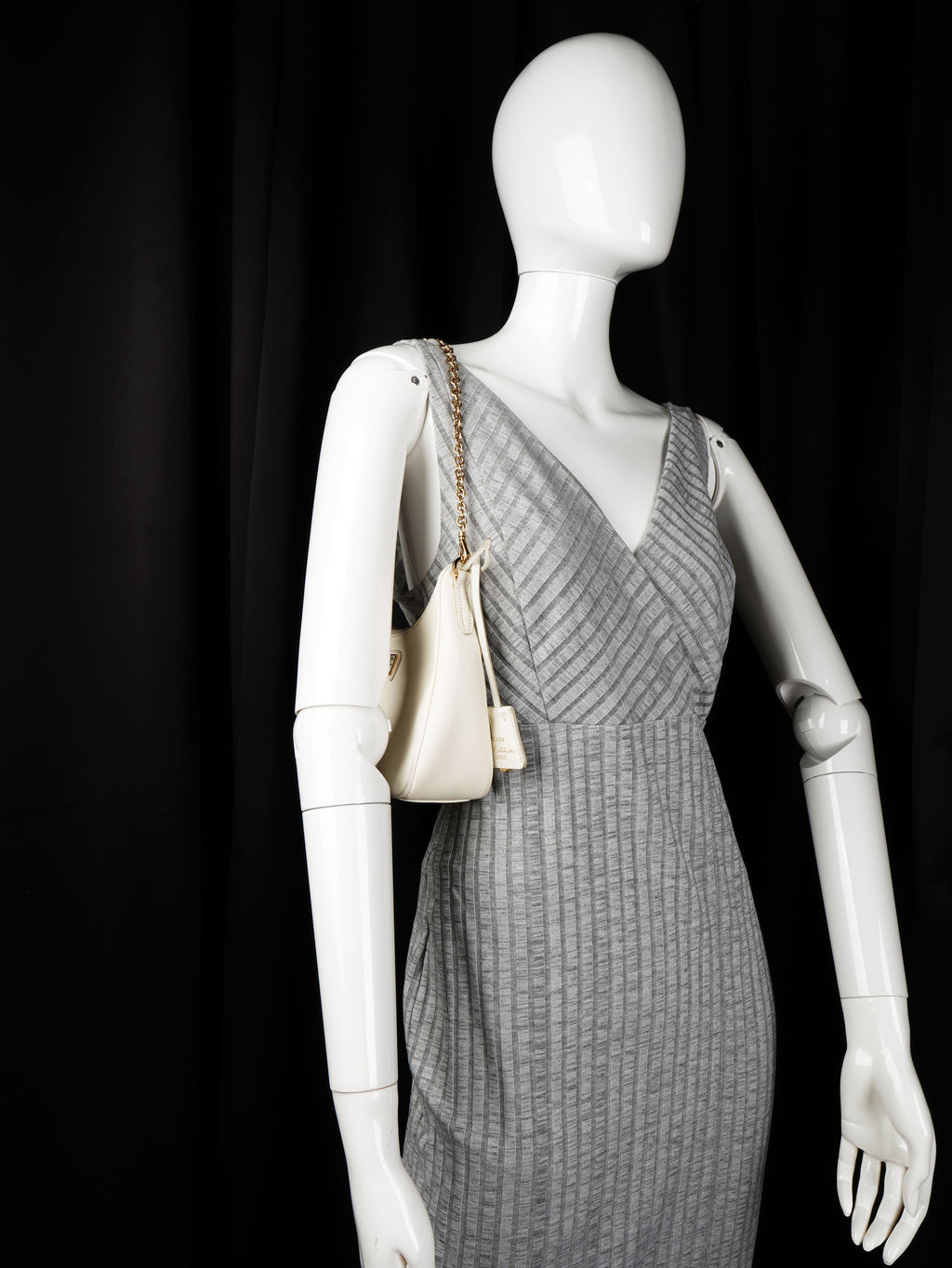 Prada Re-edition 2005 Saffiano Leather