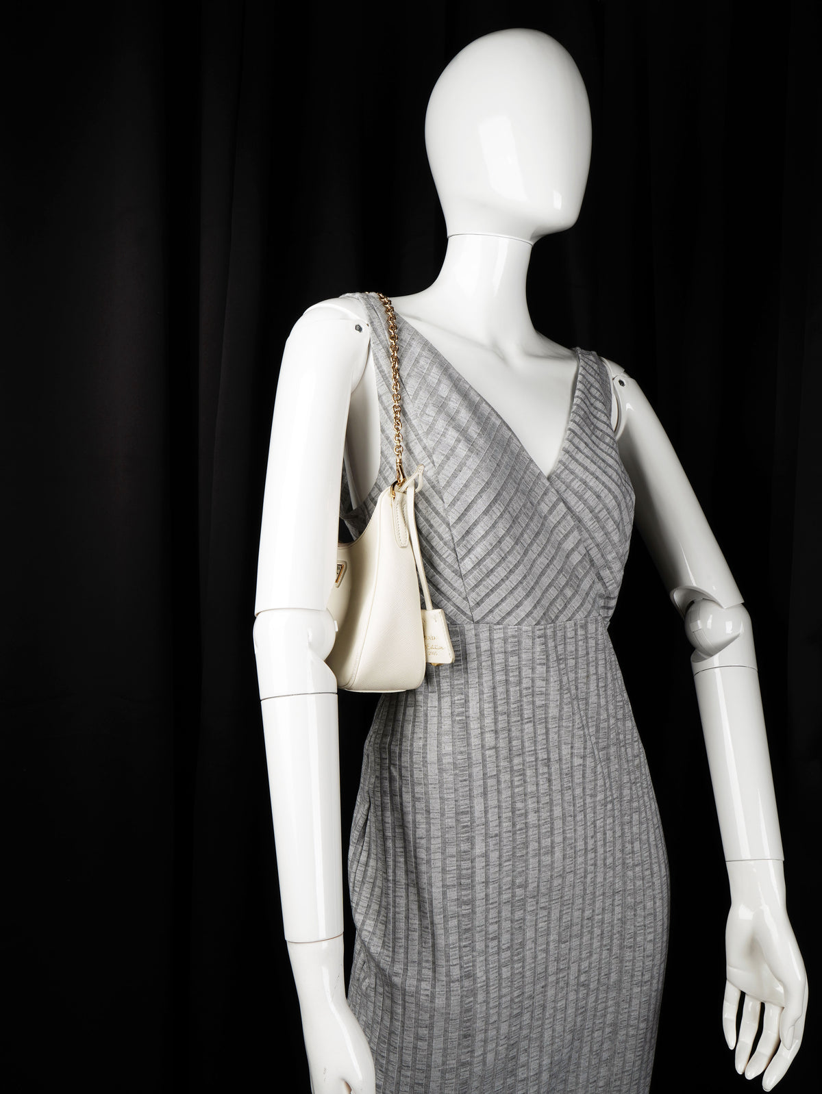 Prada Re-edition 2005 Saffiano Leather
