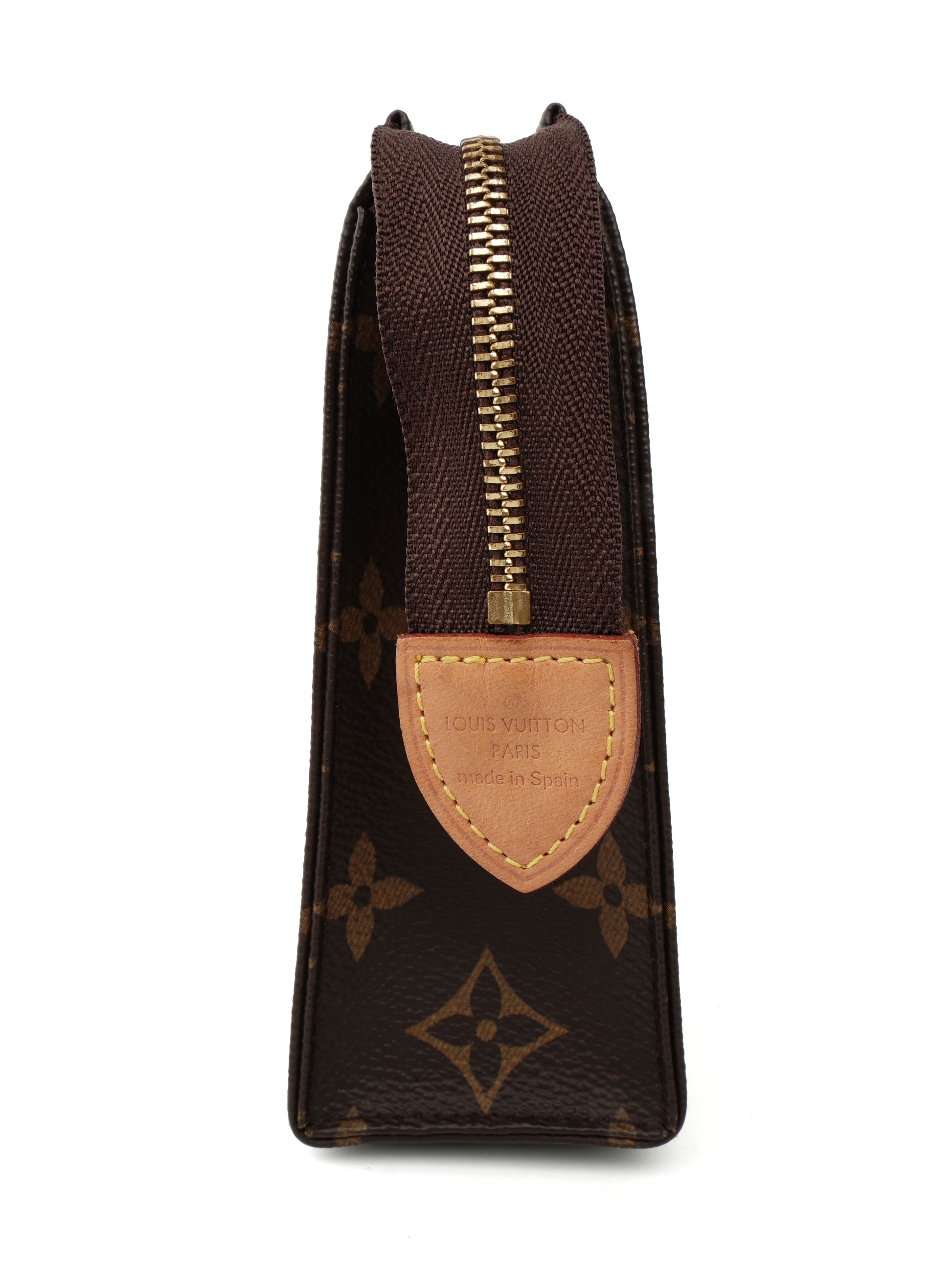 Louis Vuitton Toiletry 19