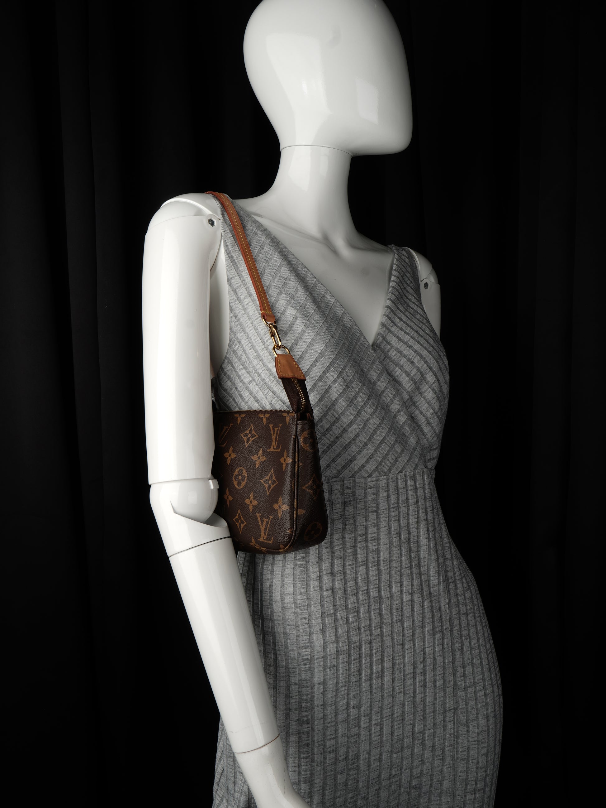 Louis Vuitton Pochette NM Monogram