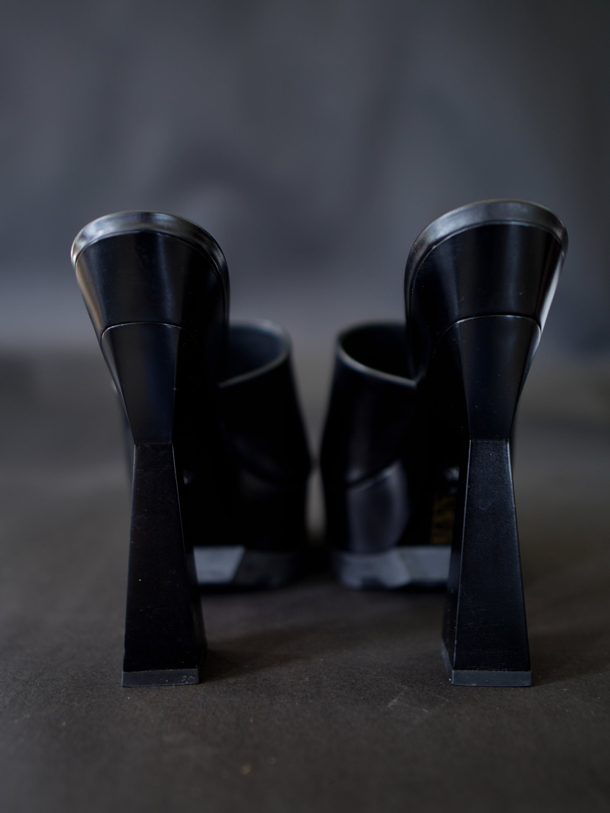 Versace Donna Mules 37