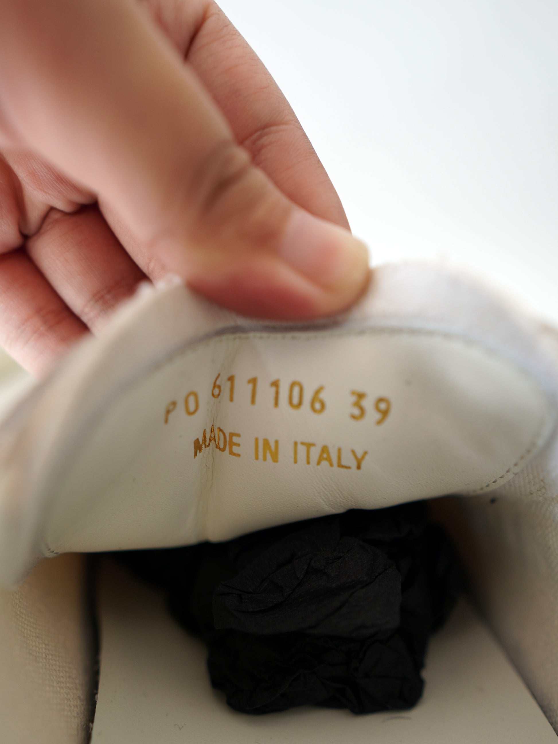 Saint Laurent Court Canvas Sneakers 39