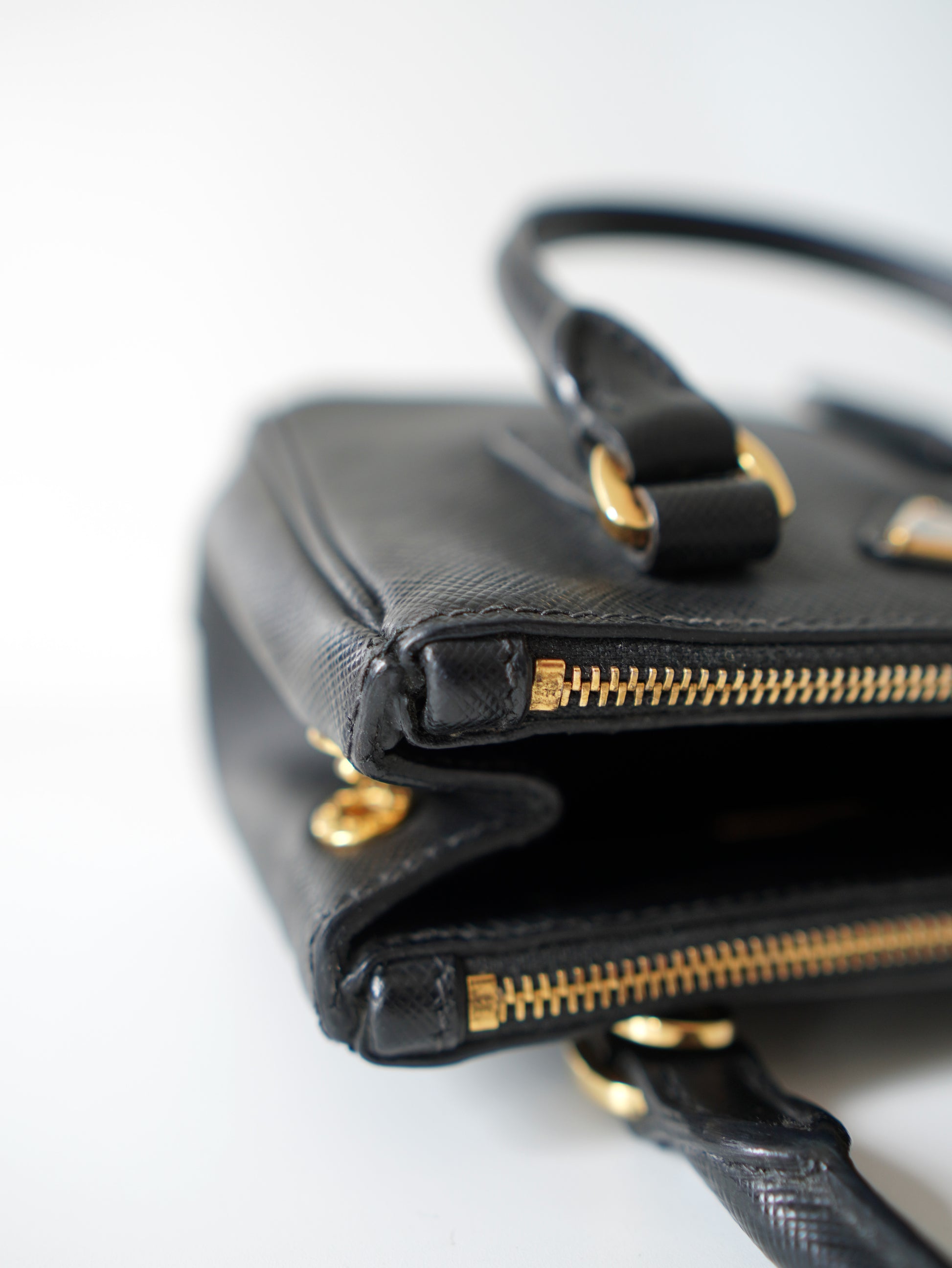 Prada Saffiano Lux Galleria Micro