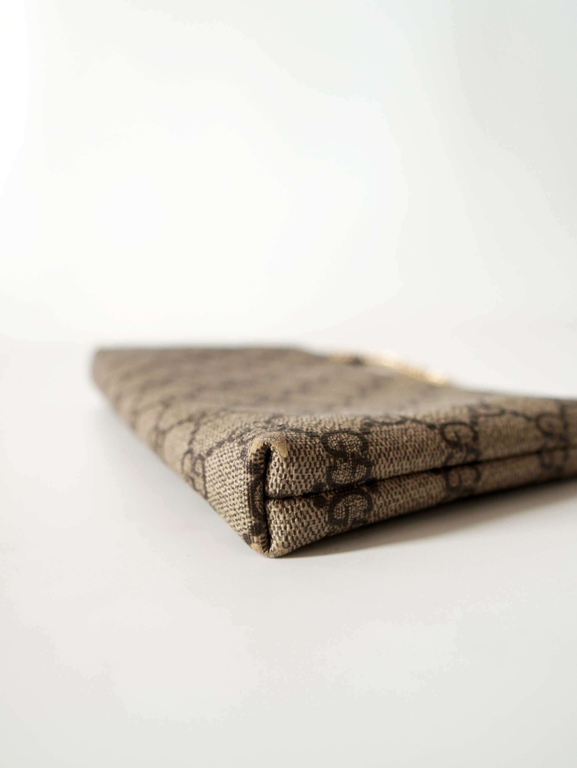 Gucci Supreme Monogram Wrist Wallet