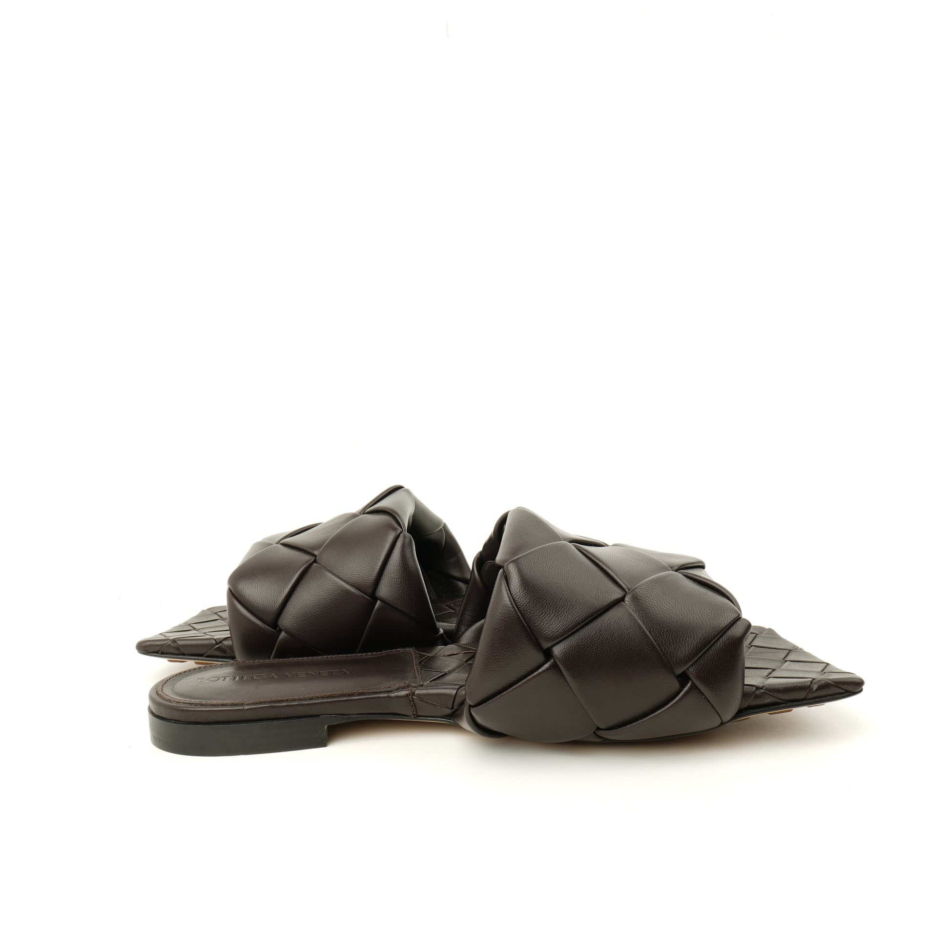 Bottega Veneta Lido Flats 37