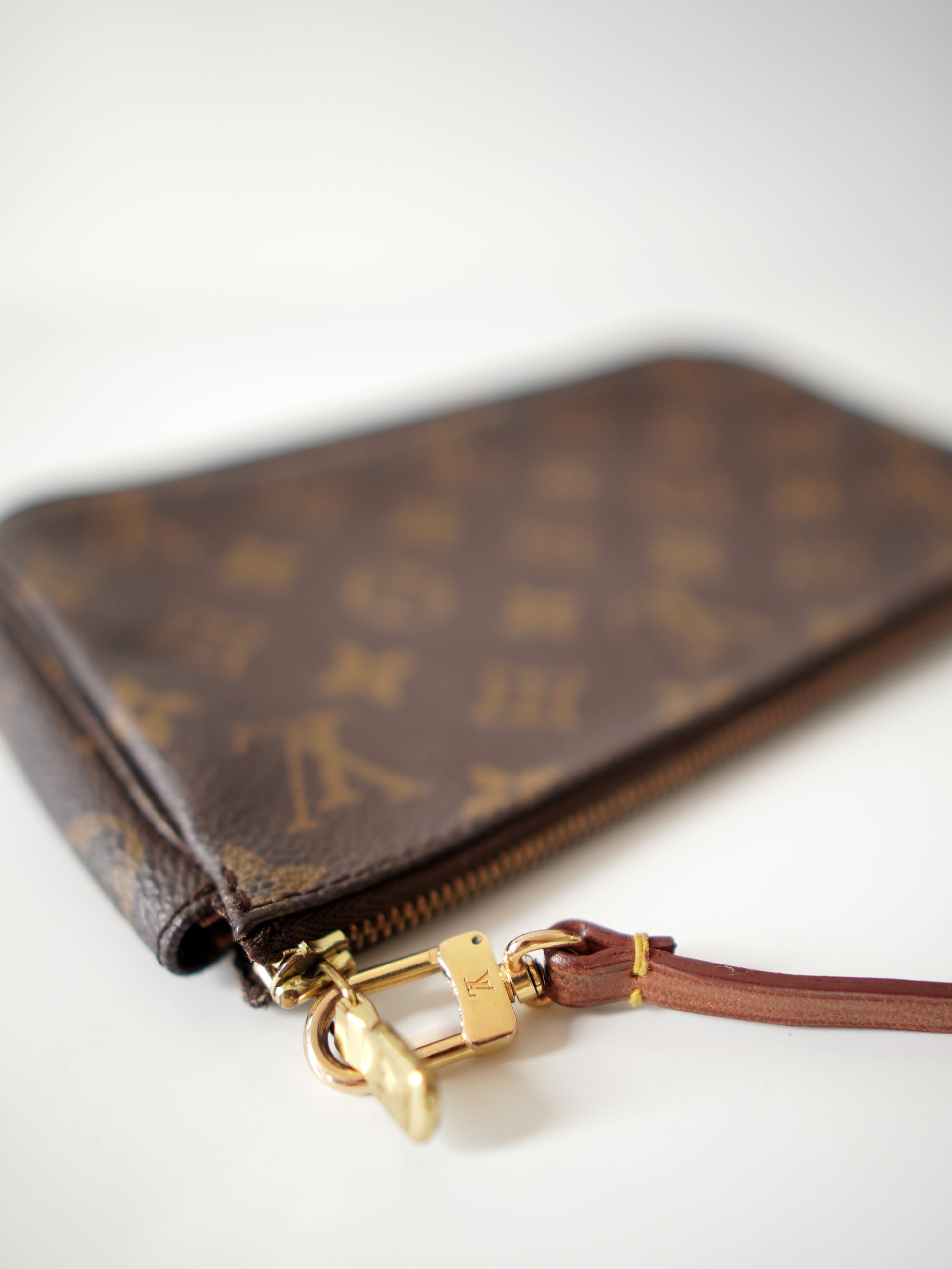 Louis Vuitton Pochette Monogram