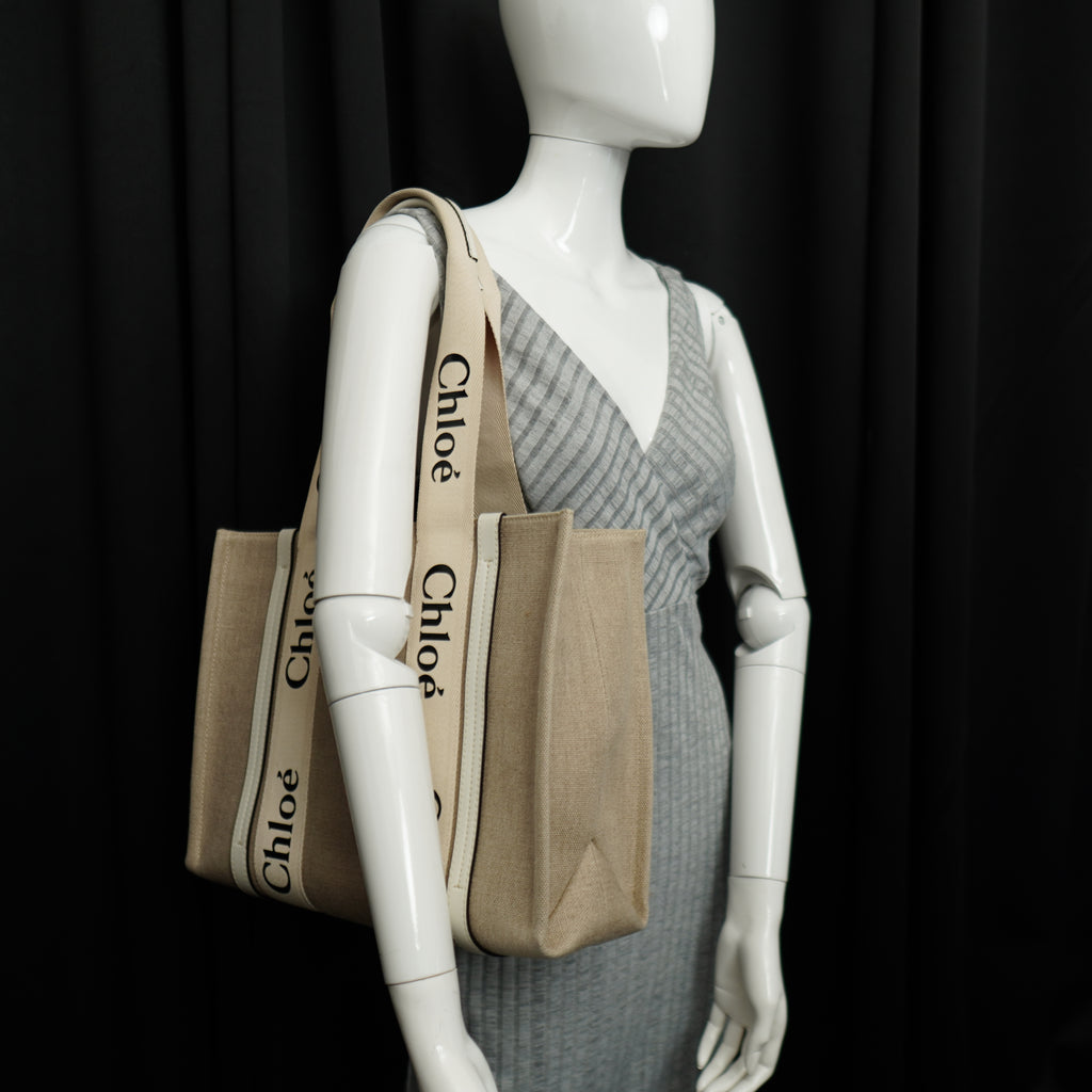 Chloé Woody Medium Tote Bag