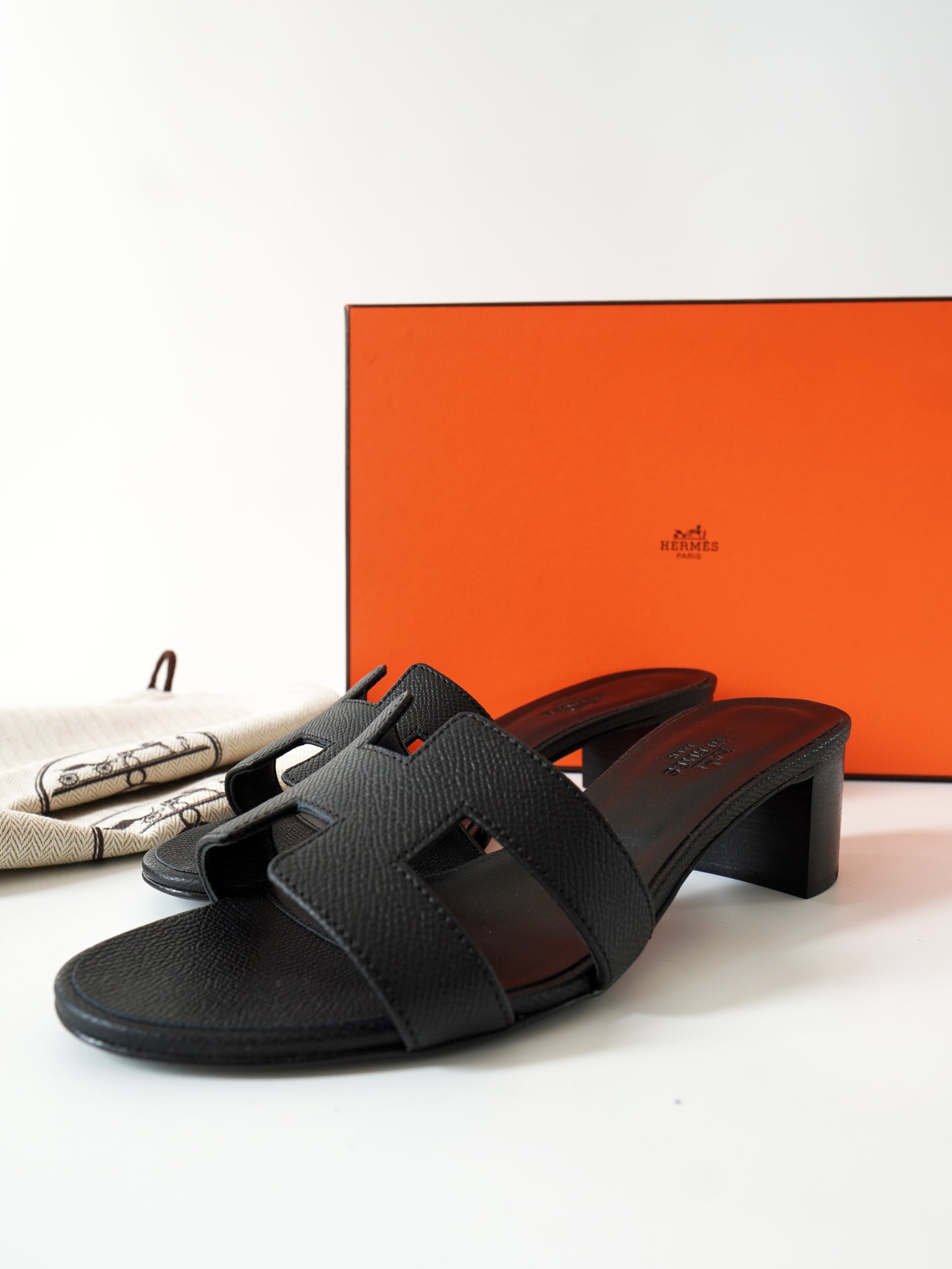 Hermès Oasis Sandals 38