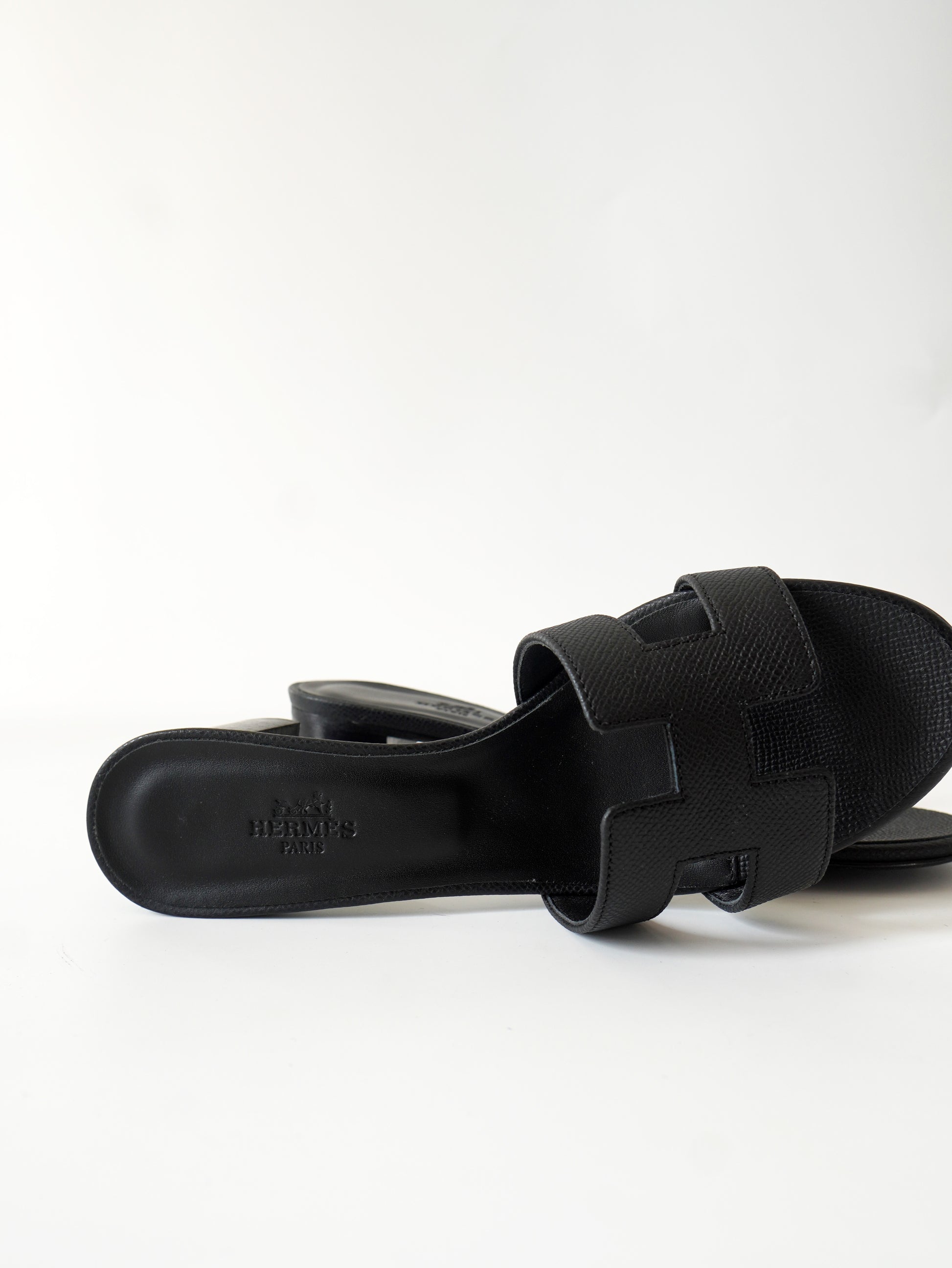 Hermès Oasis Sandals 38