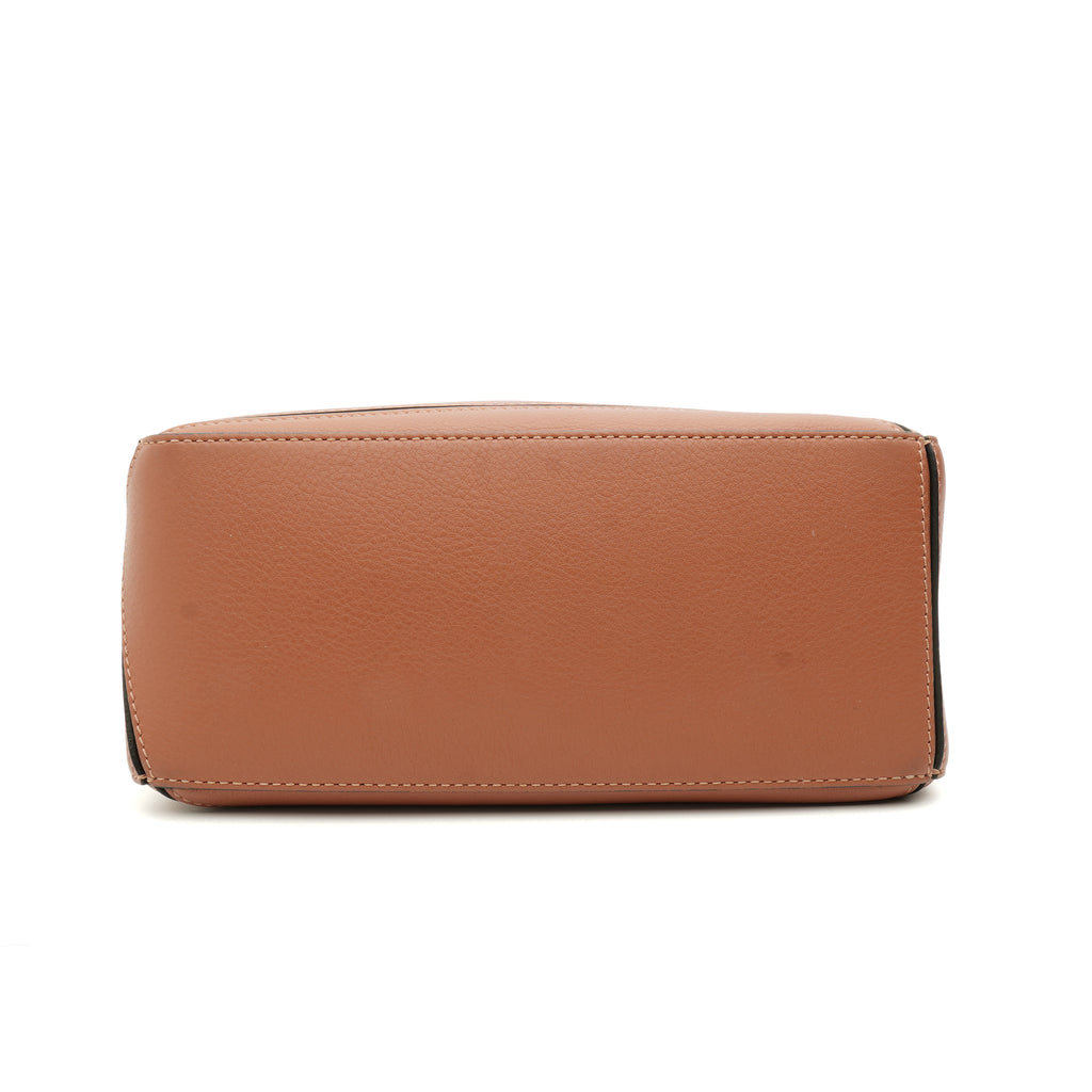Loewe Puzzle Small Tan