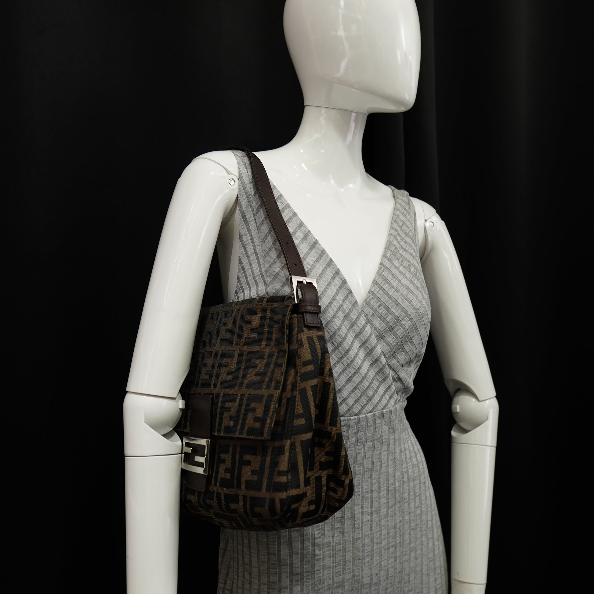 Fendi Mamma Baguette Zucca