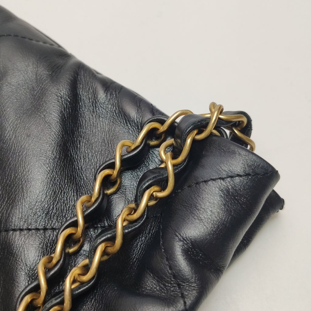 Chanel 22 Small