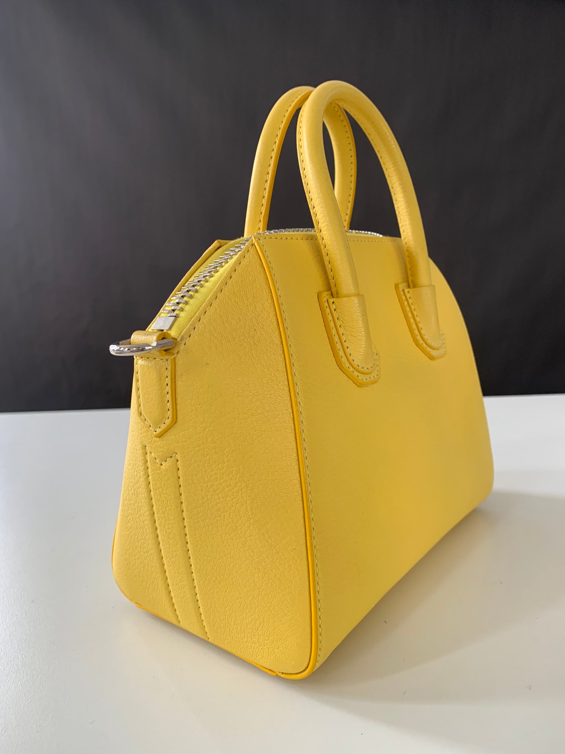 Givenchy Antigona Mini