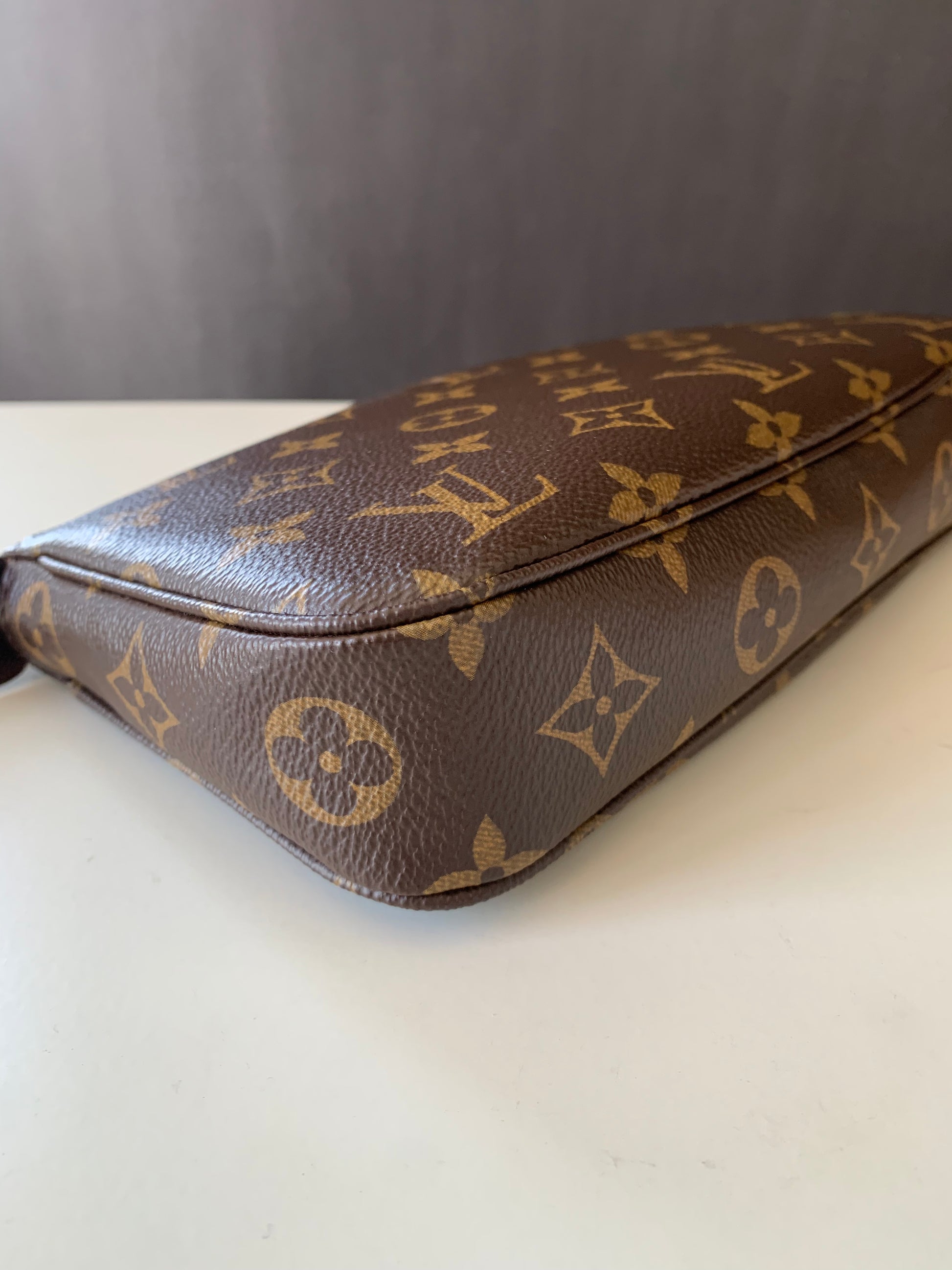 Louis Vuitton Pochette NM Monogram