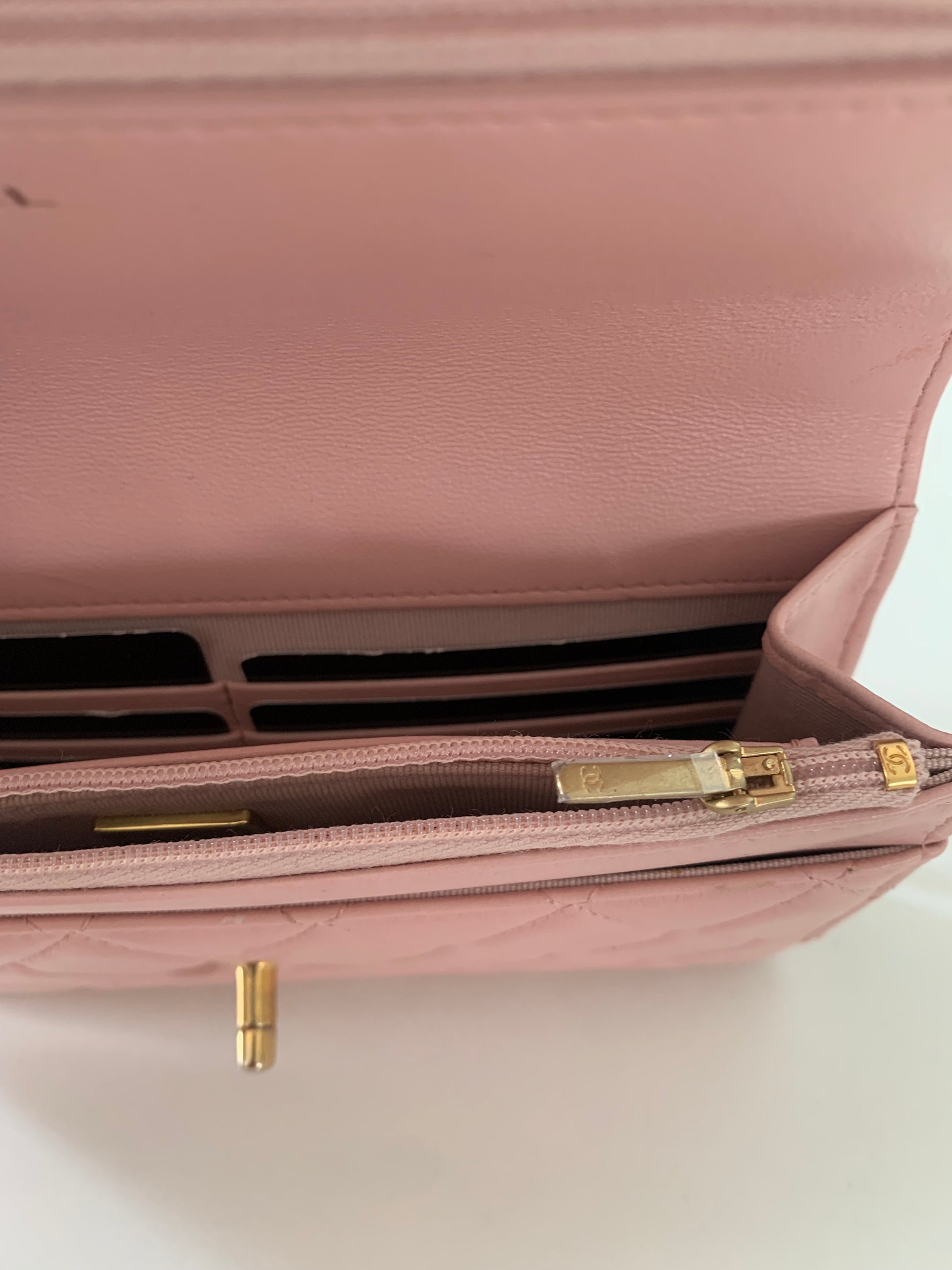 Chanel Sweet Camellia Wallet on Chain