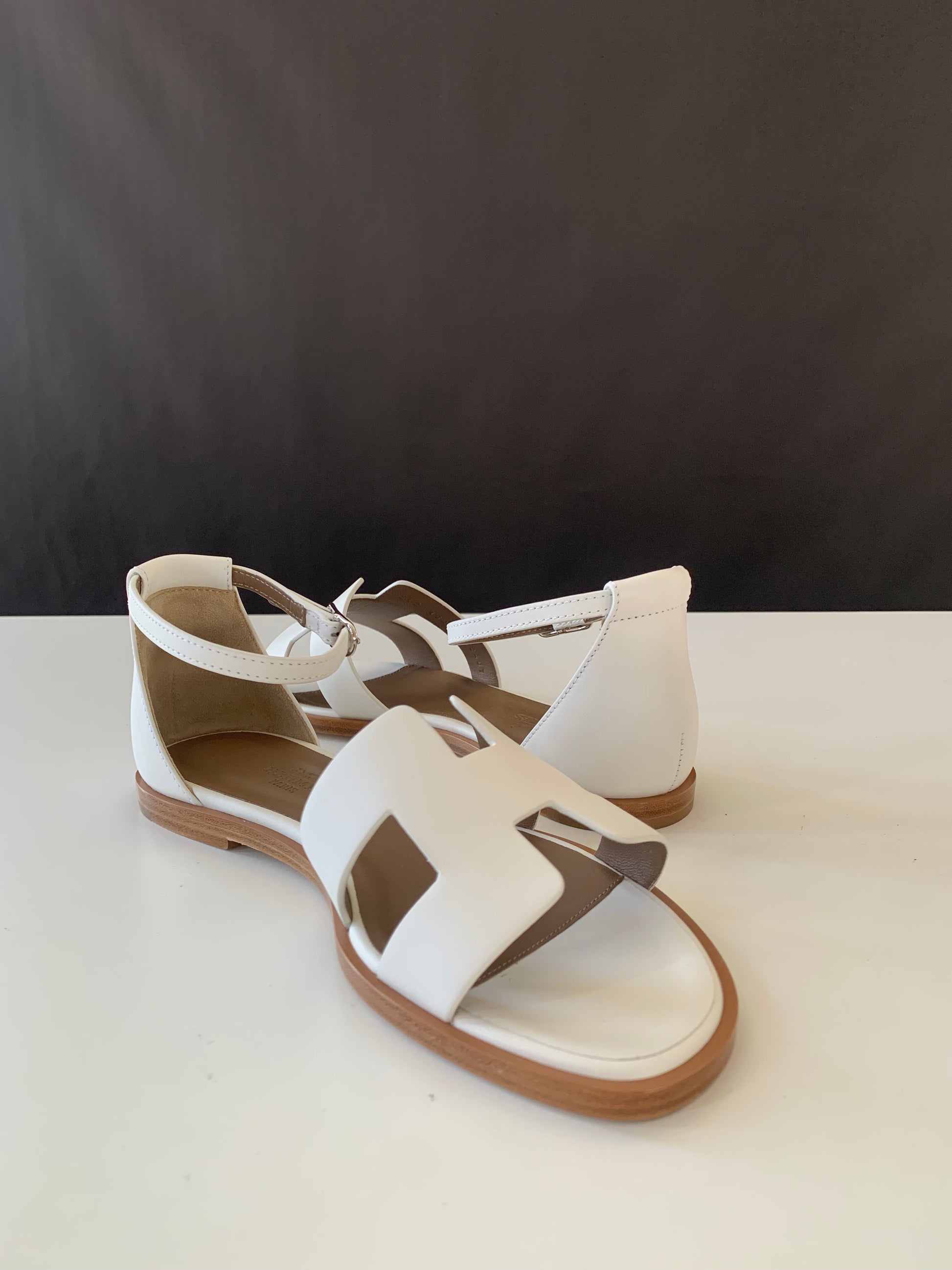Hermès Santorini Sandals 36