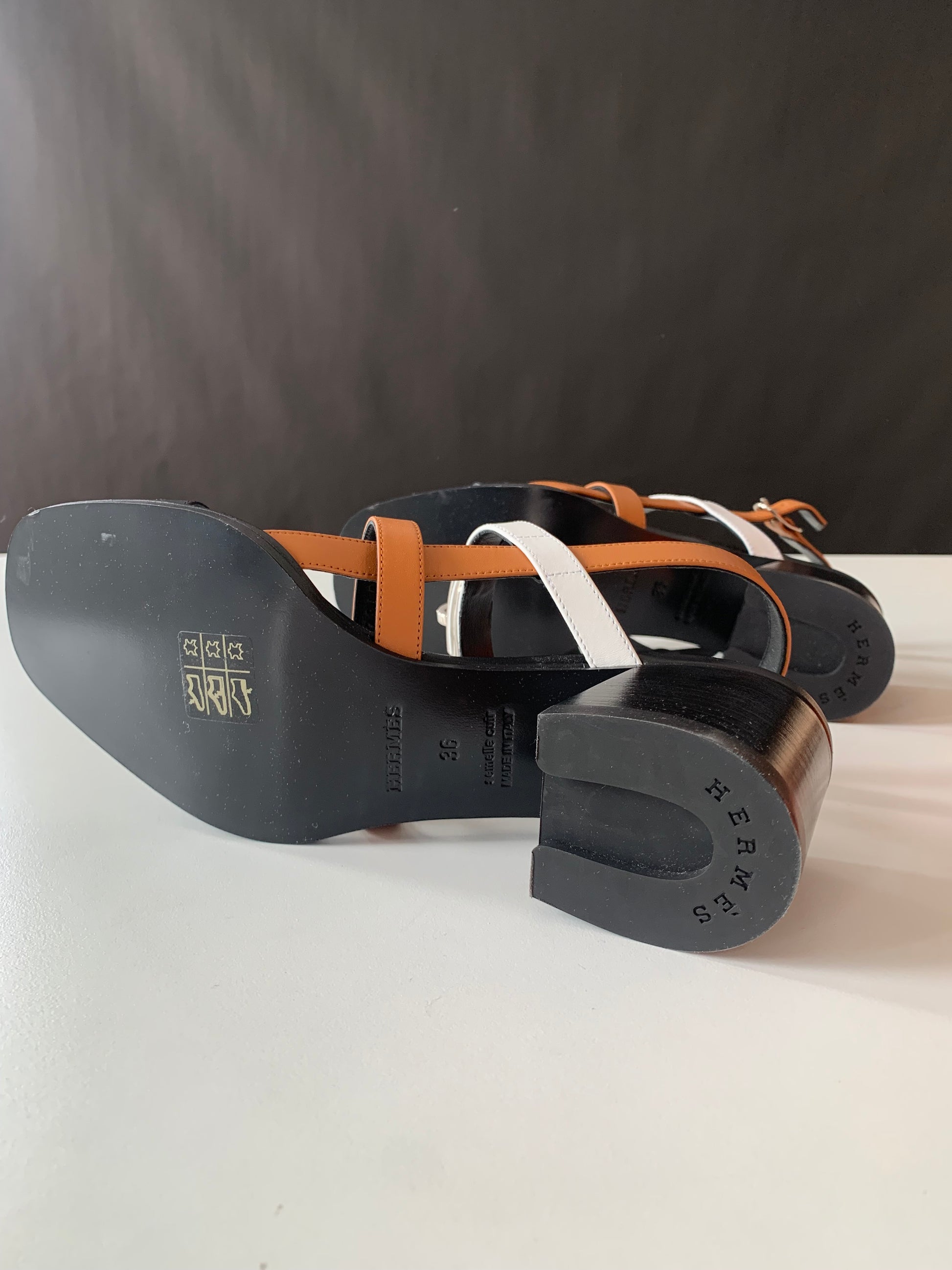 Hermès Eve Sandals 36