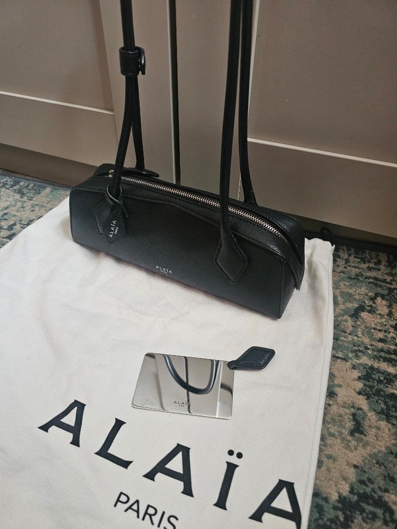 Alaïa Le Teckel Bag Small