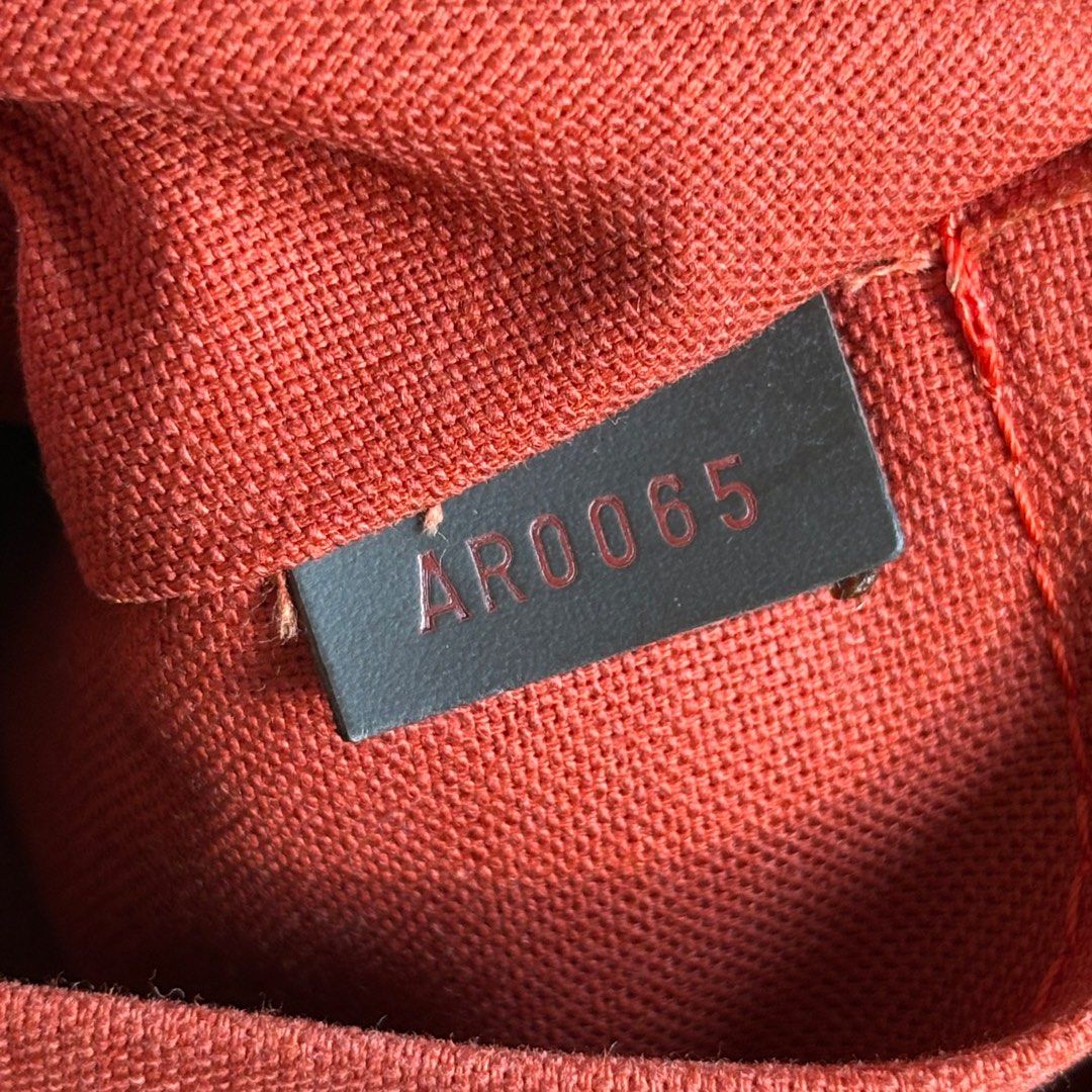 Louis Vuitton	Illovo Damier Ebene