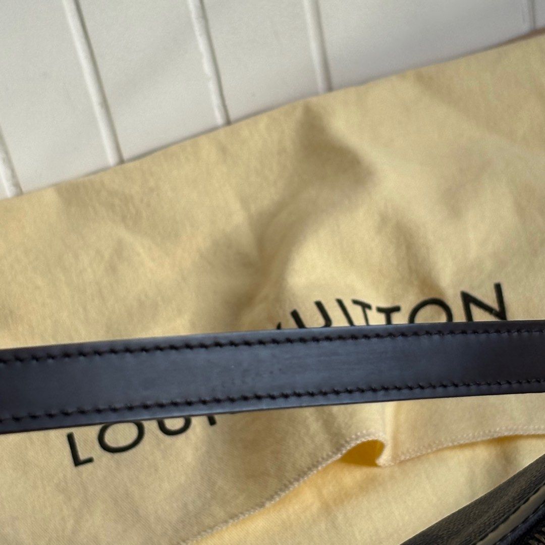 Louis Vuitton	Illovo Damier Ebene