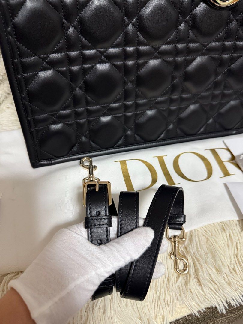 Dior Book Tote Medium Macrocannage