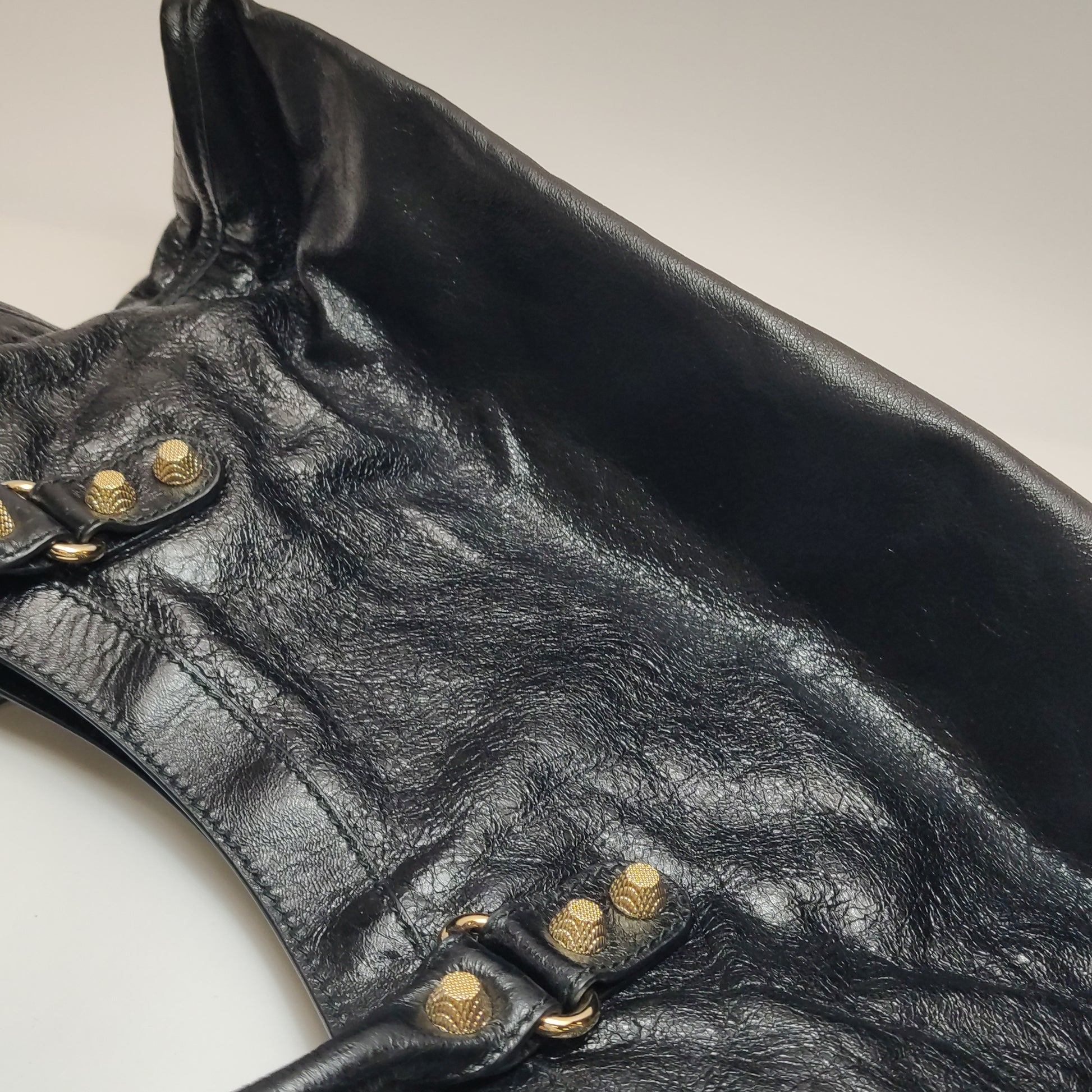Balenciaga Classic City Medium Black