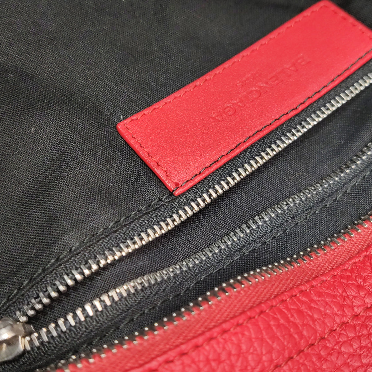 Balenciaga Classic City Medium Grained Red