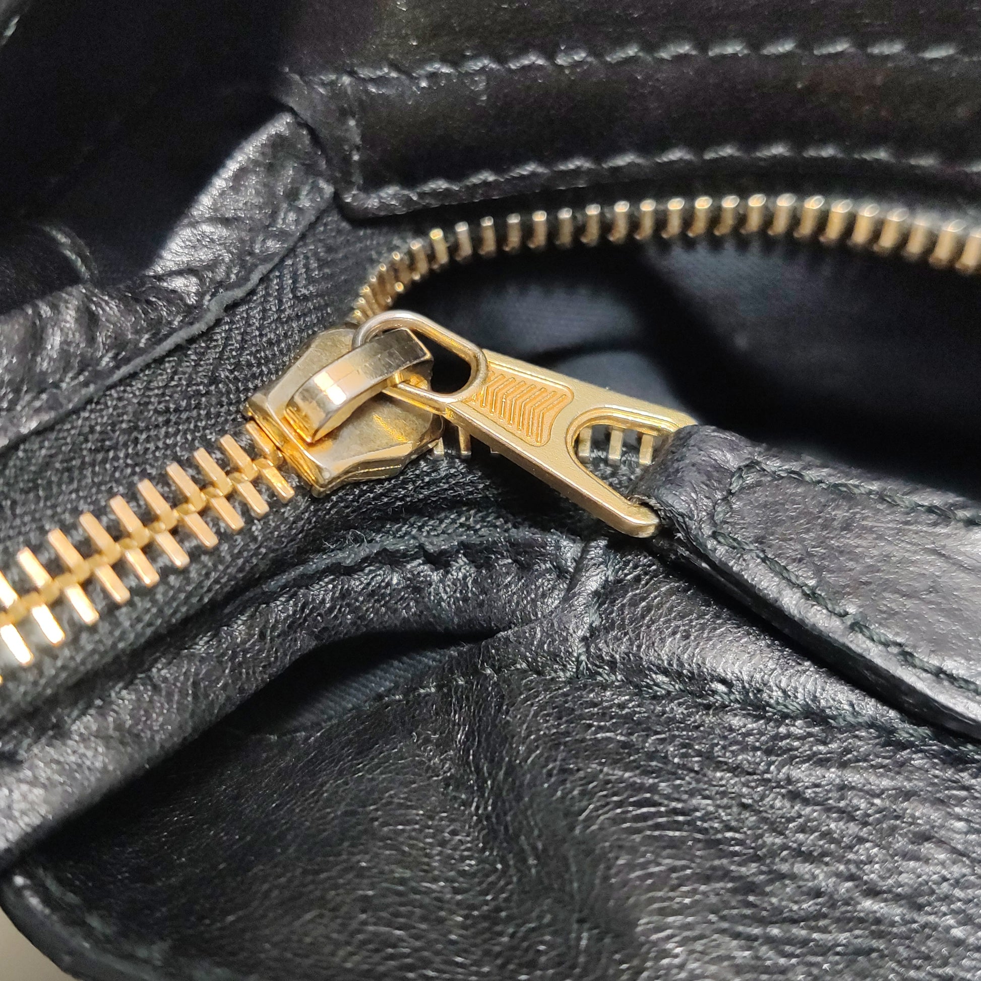 Balenciaga Classic Giant City Medium Black GHW