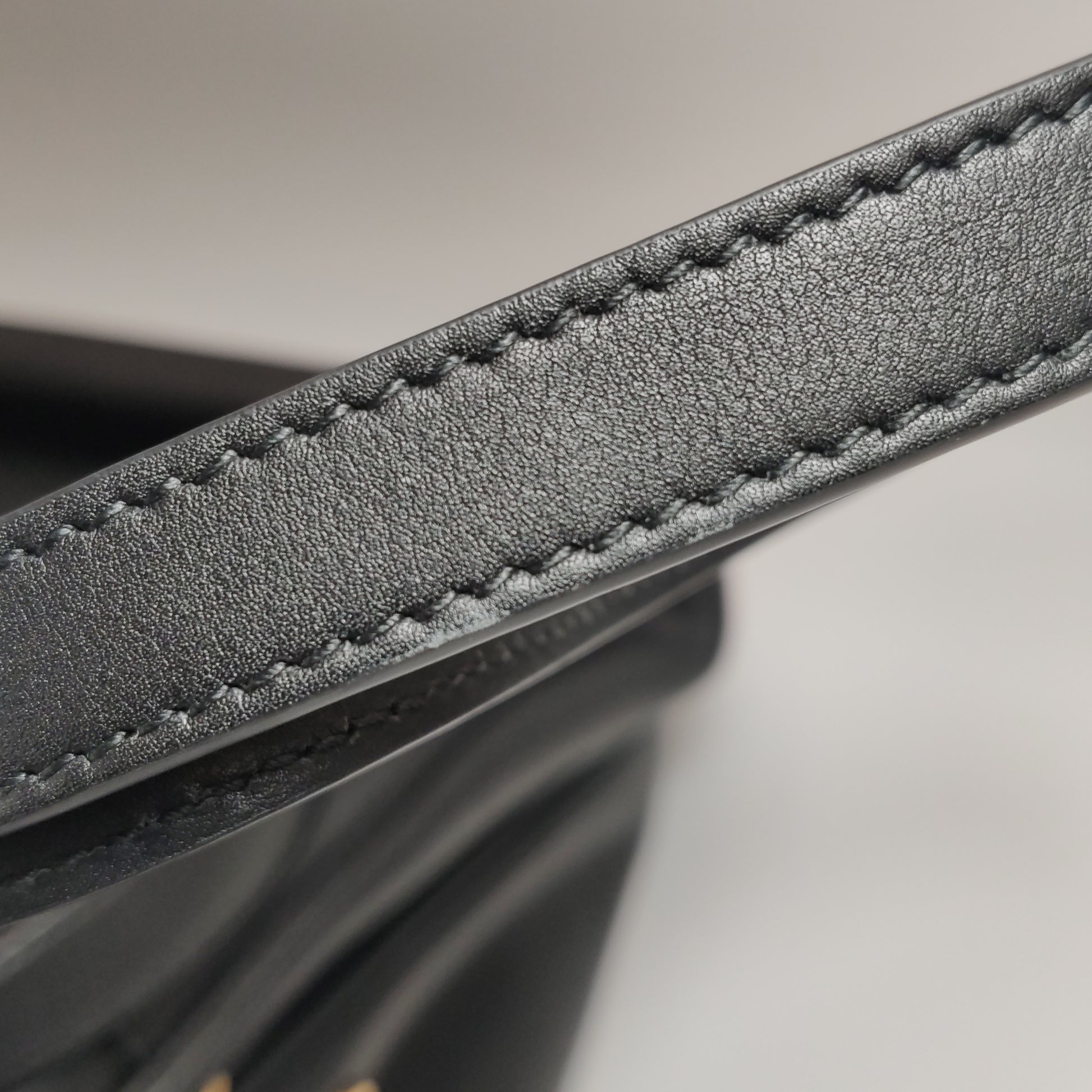 Balenciaga Rodeo Medium