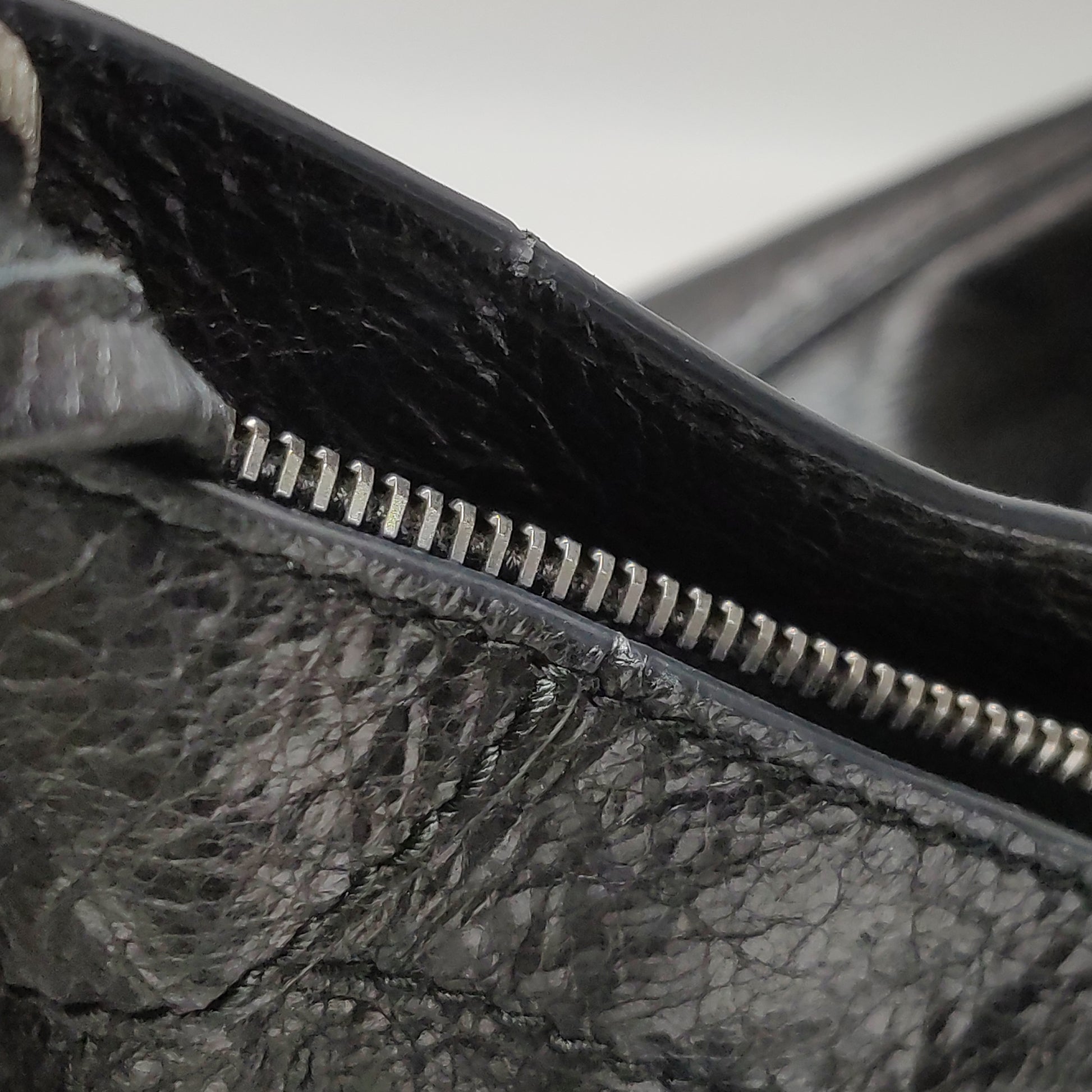 Balenciaga Classic City Medium Black SHW