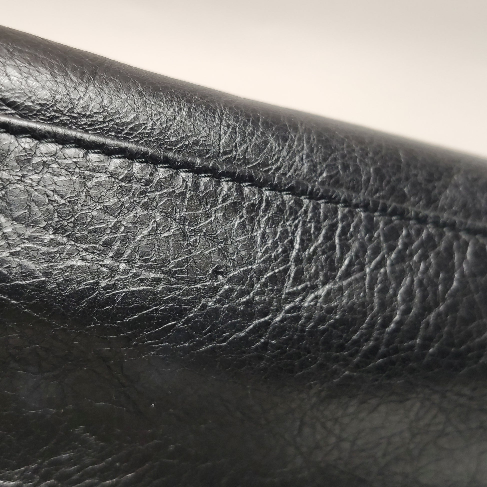 Balenciaga Classic City Medium Black GHW