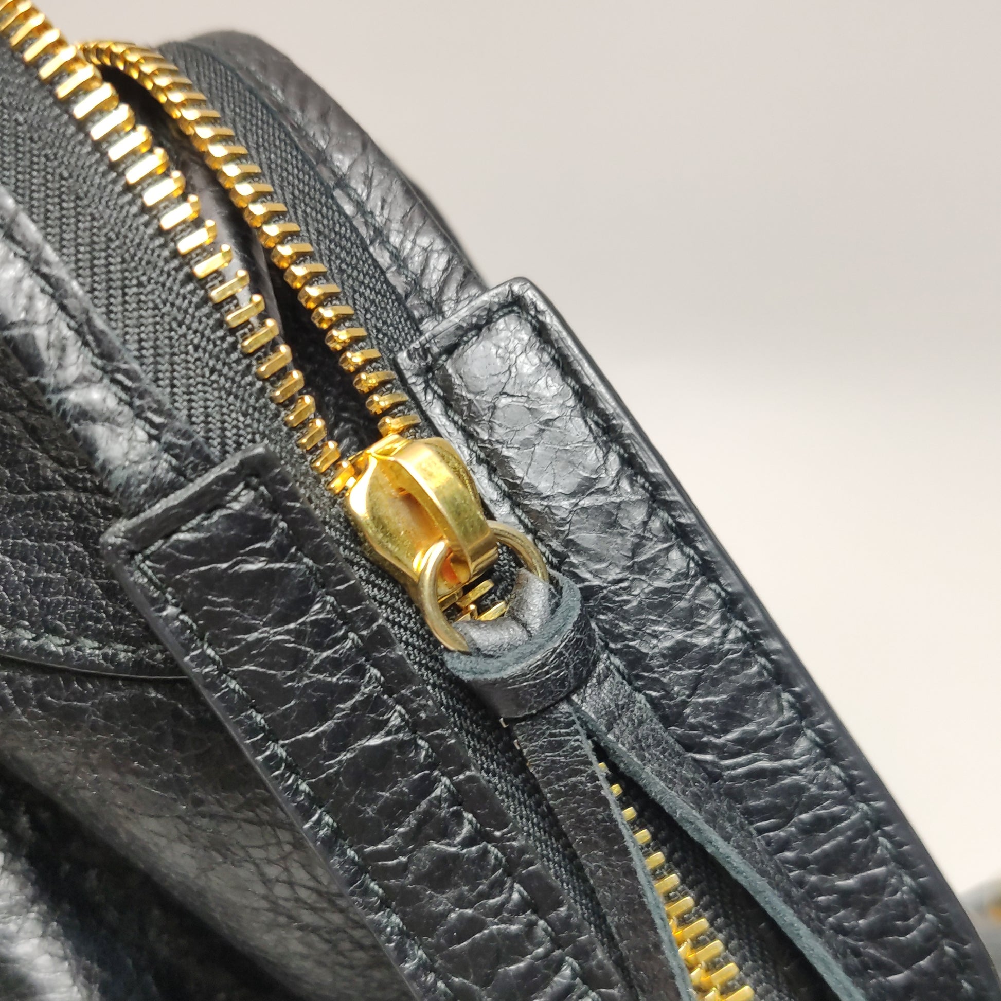 Balenciaga Classic City Medium Black GHW