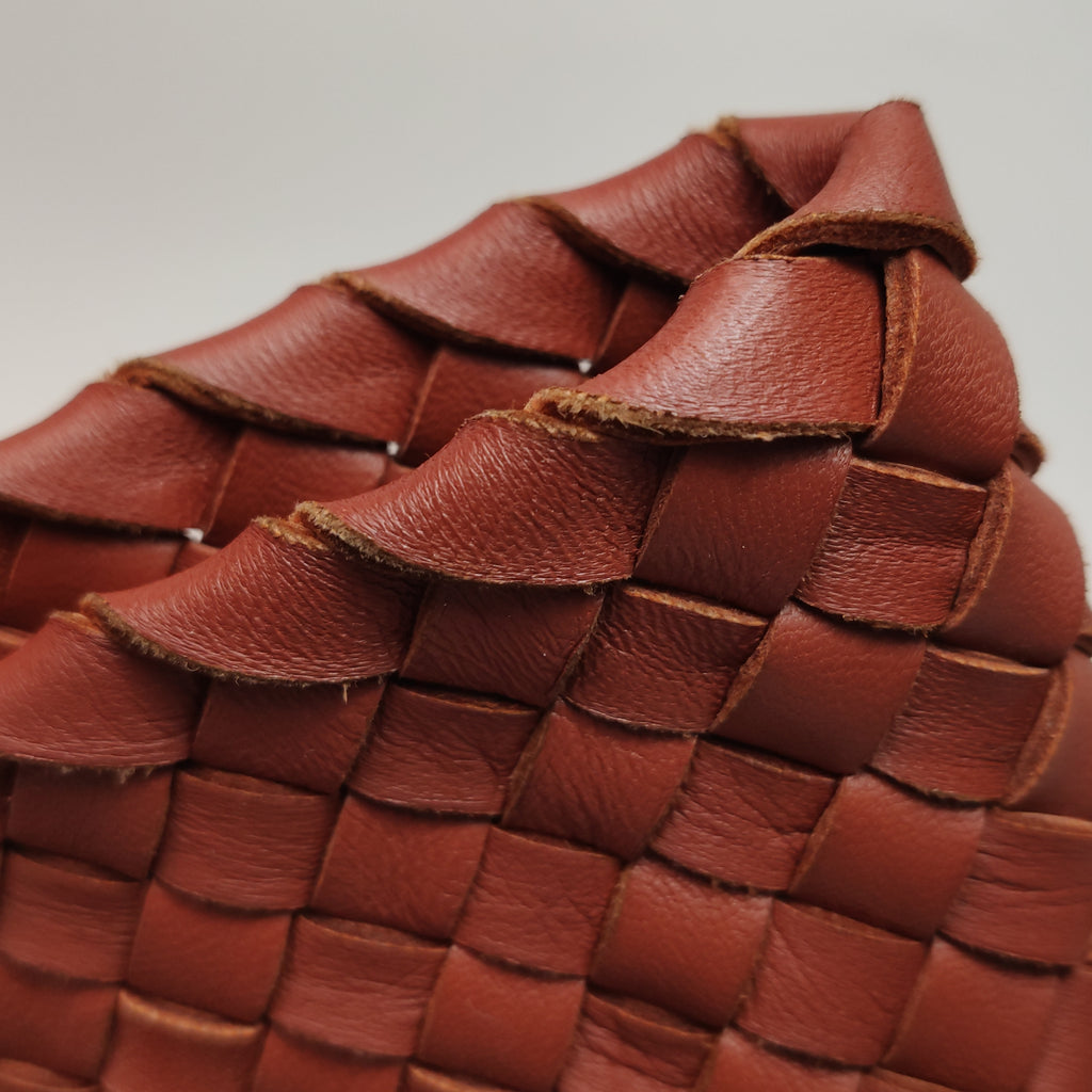 Bottega Veneta Cabat Medium Rust