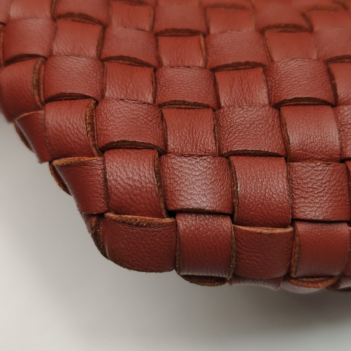 Bottega Veneta Cabat Medium Rust