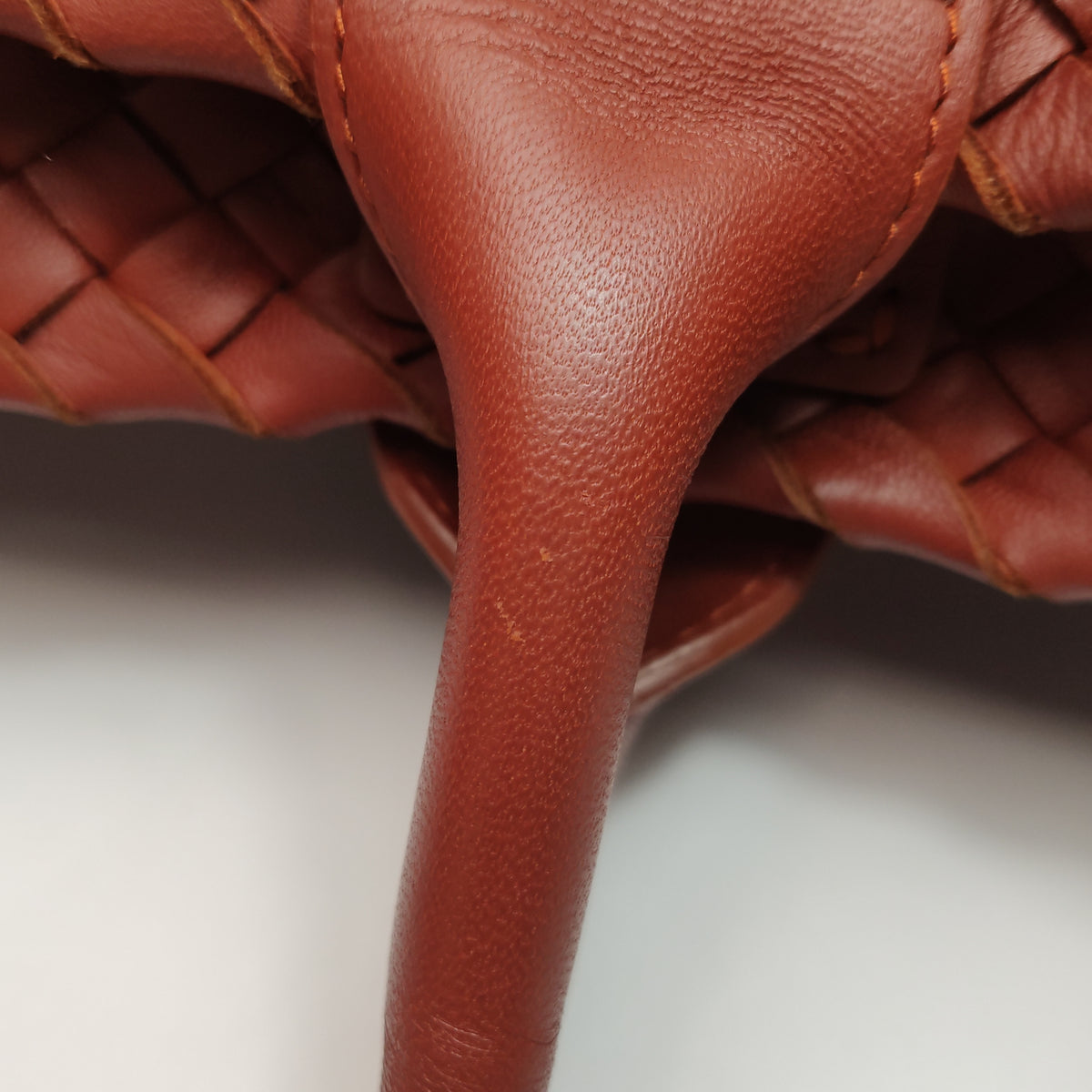 Bottega Veneta Cabat Medium Rust