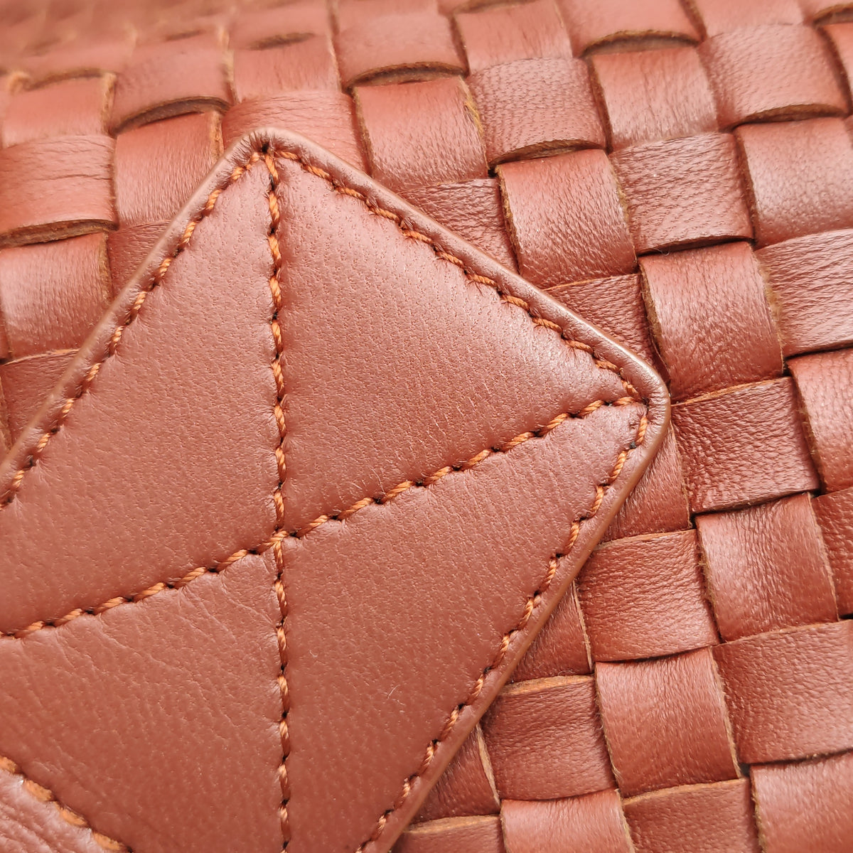 Bottega Veneta Cabat Medium Rust