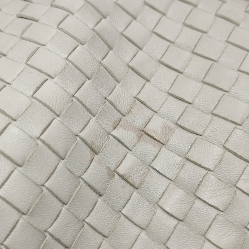 Bottega Veneta Intrecciato Hobo Off White 50cm