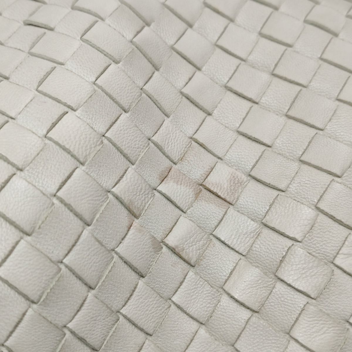 Bottega Veneta Intrecciato Hobo Off White 50cm