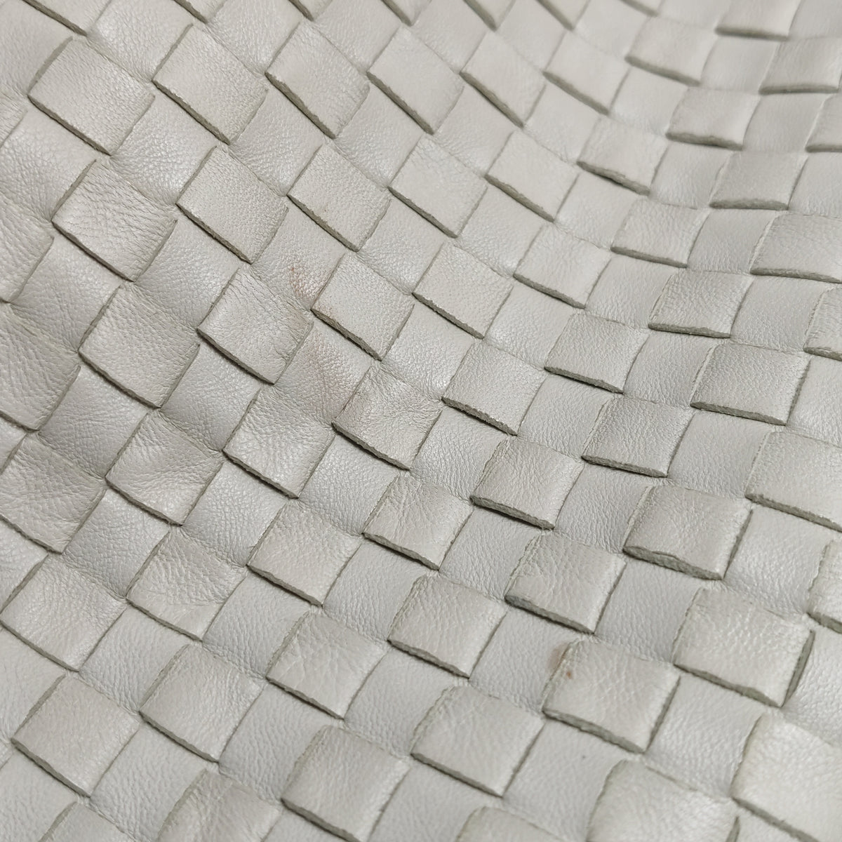 Bottega Veneta Intrecciato Hobo Off White 50cm