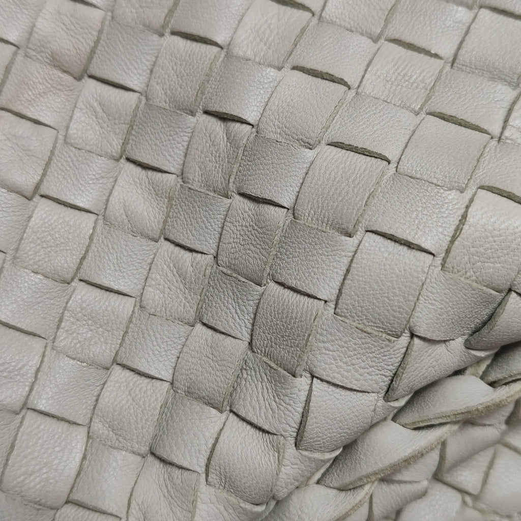 Bottega Veneta Intrecciato Hobo Off White 50cm
