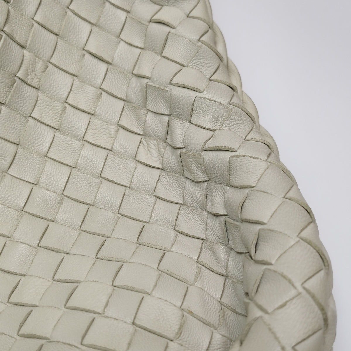 Bottega Veneta Intrecciato Hobo Off White 50cm