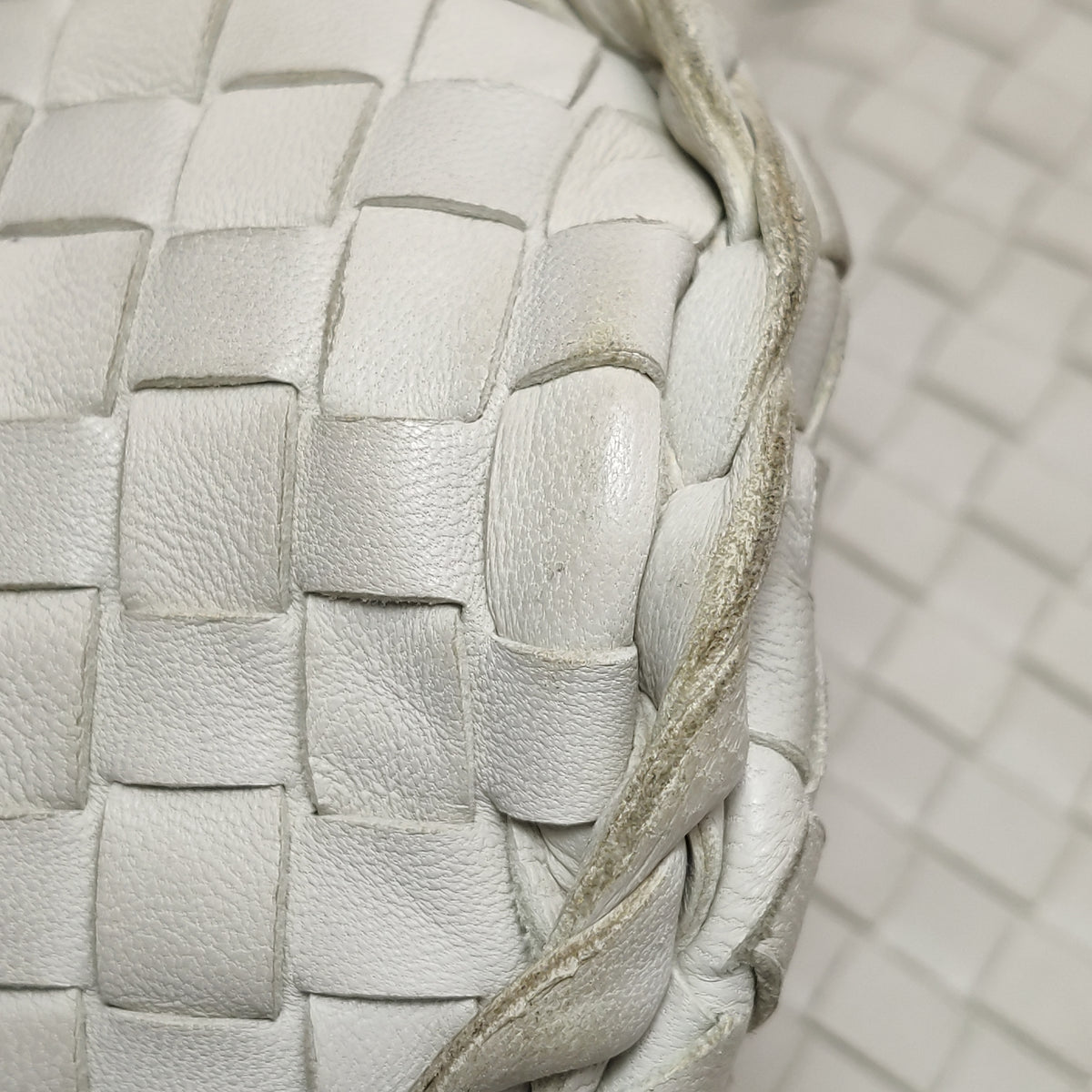 Bottega Veneta Intrecciato Hobo Off White 50cm