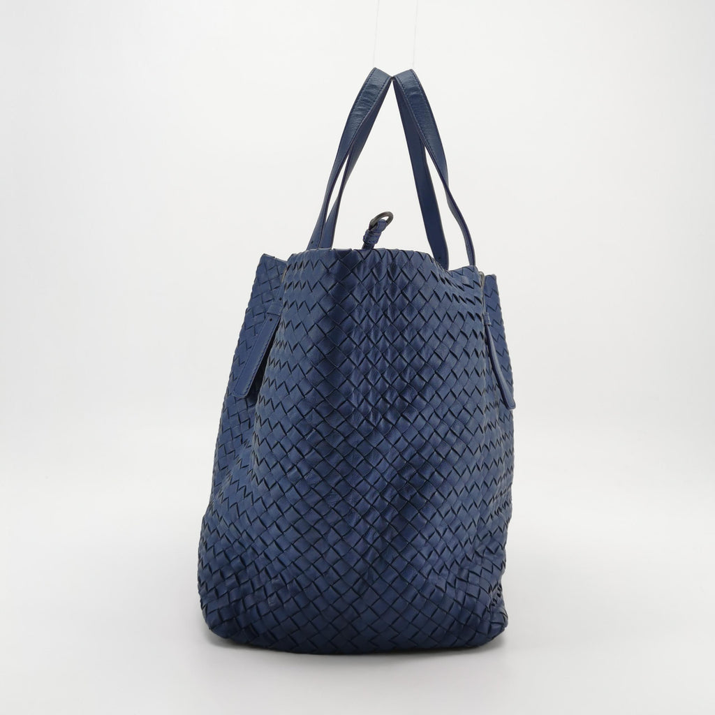 Bottega Veneta Cesta Tote Dark Blue