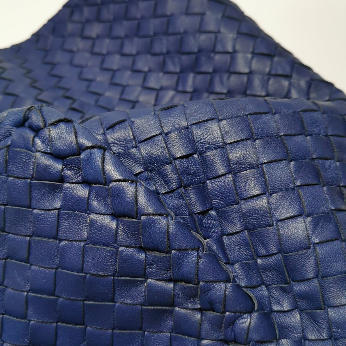 Bottega Veneta Cesta Tote Dark Blue