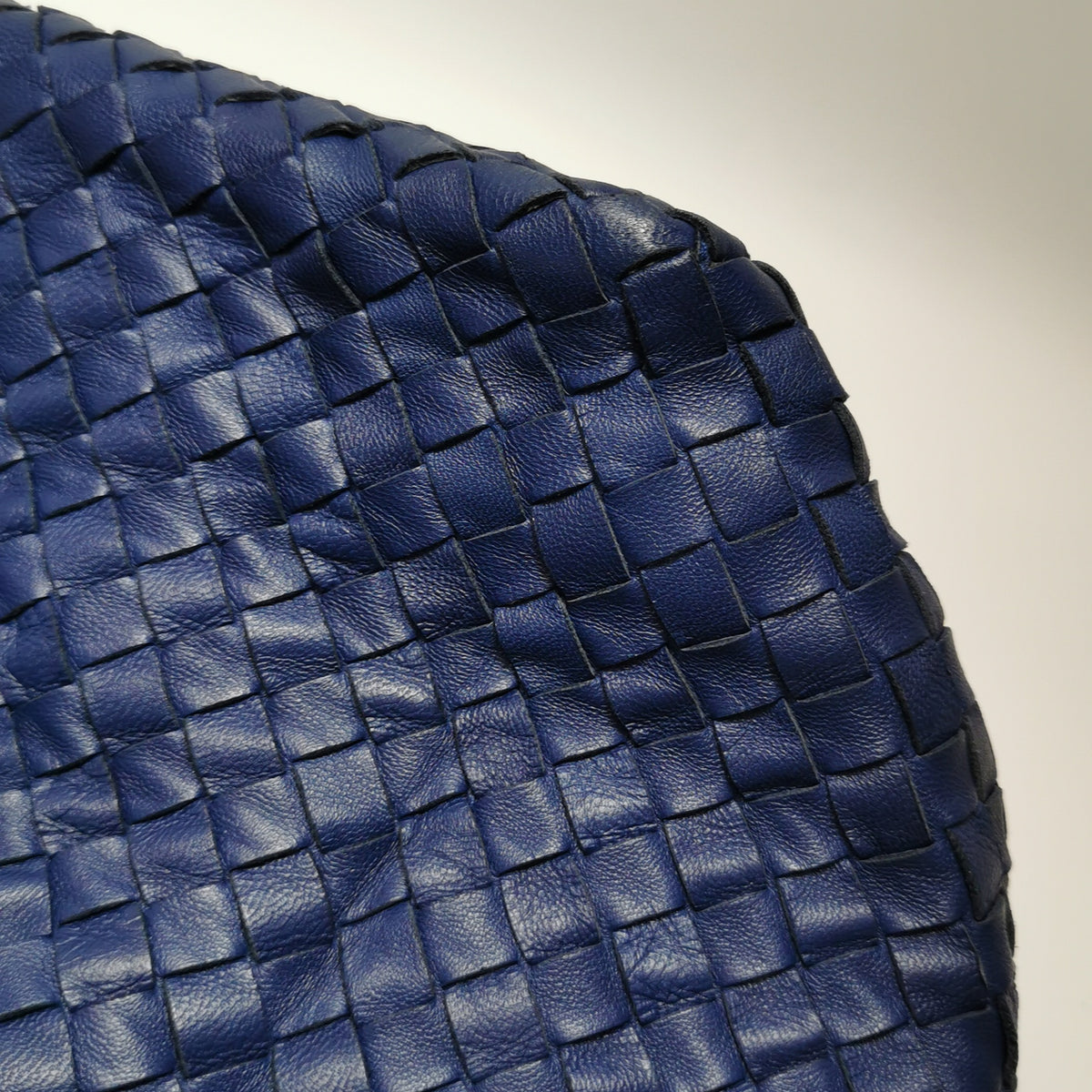 Bottega Veneta Cesta Tote Dark Blue